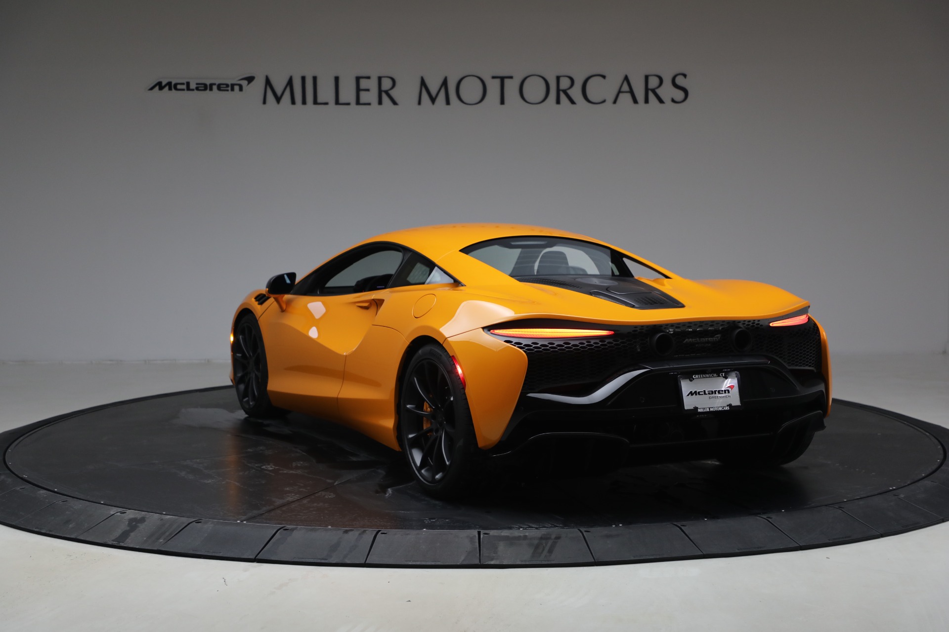 New-2026-McLaren-Artura-TechLux