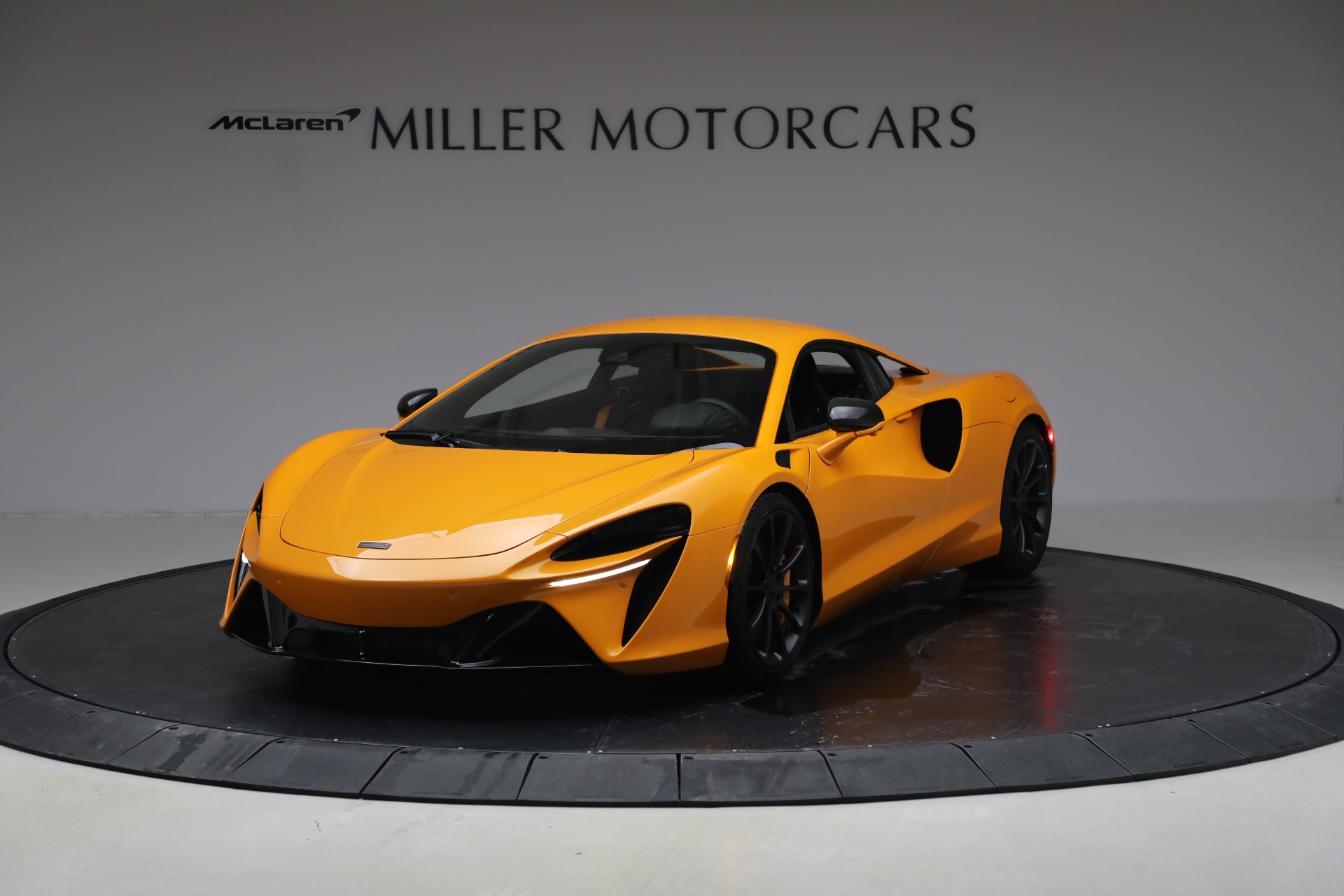 New-2026-McLaren-Artura-TechLux