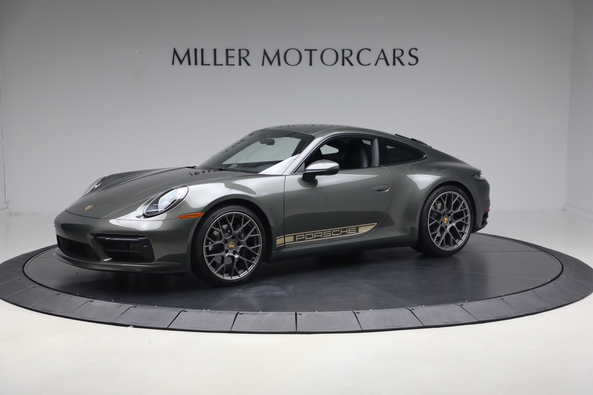 Used-2022-Porsche-911-Carrera