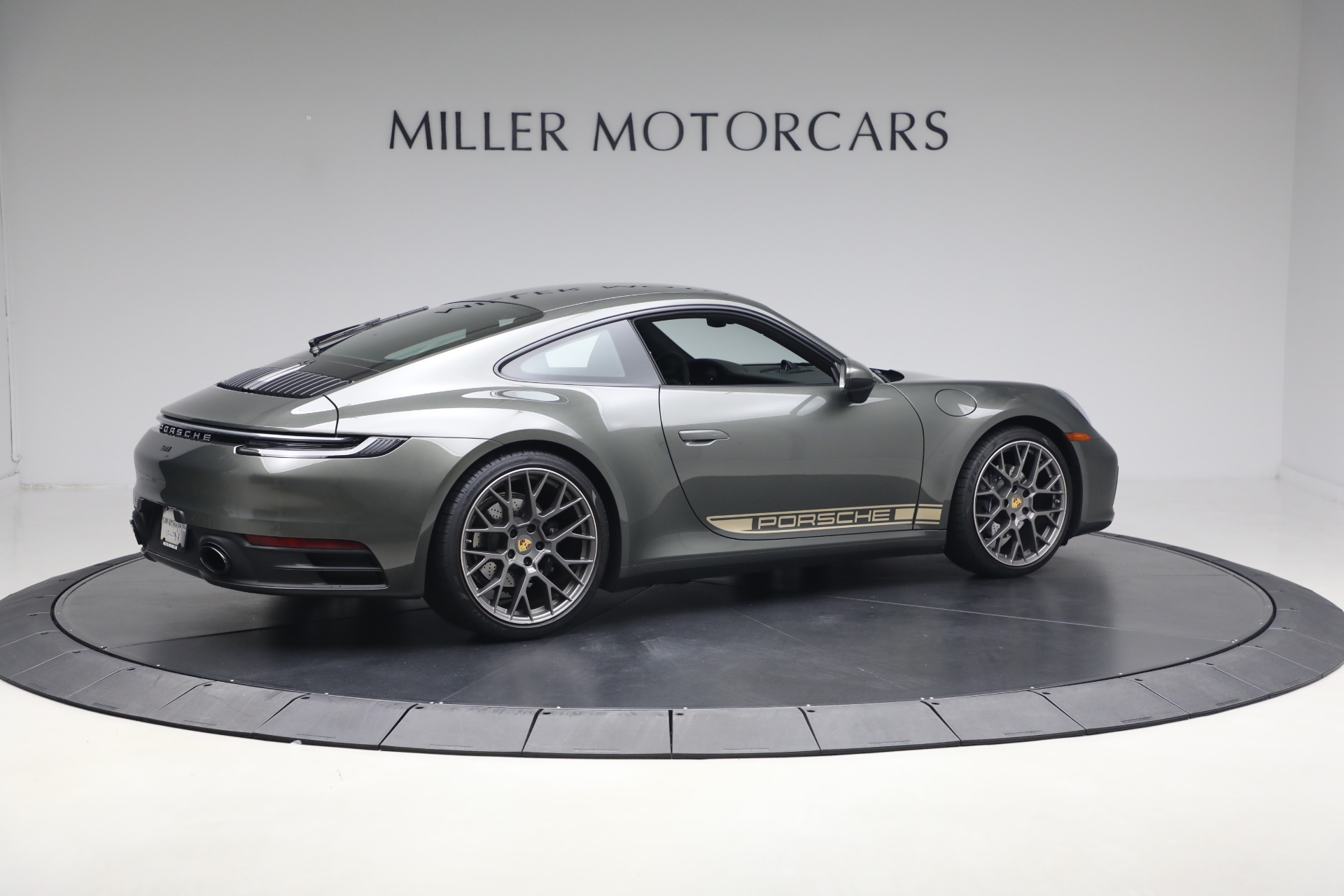 Used-2022-Porsche-911-Carrera