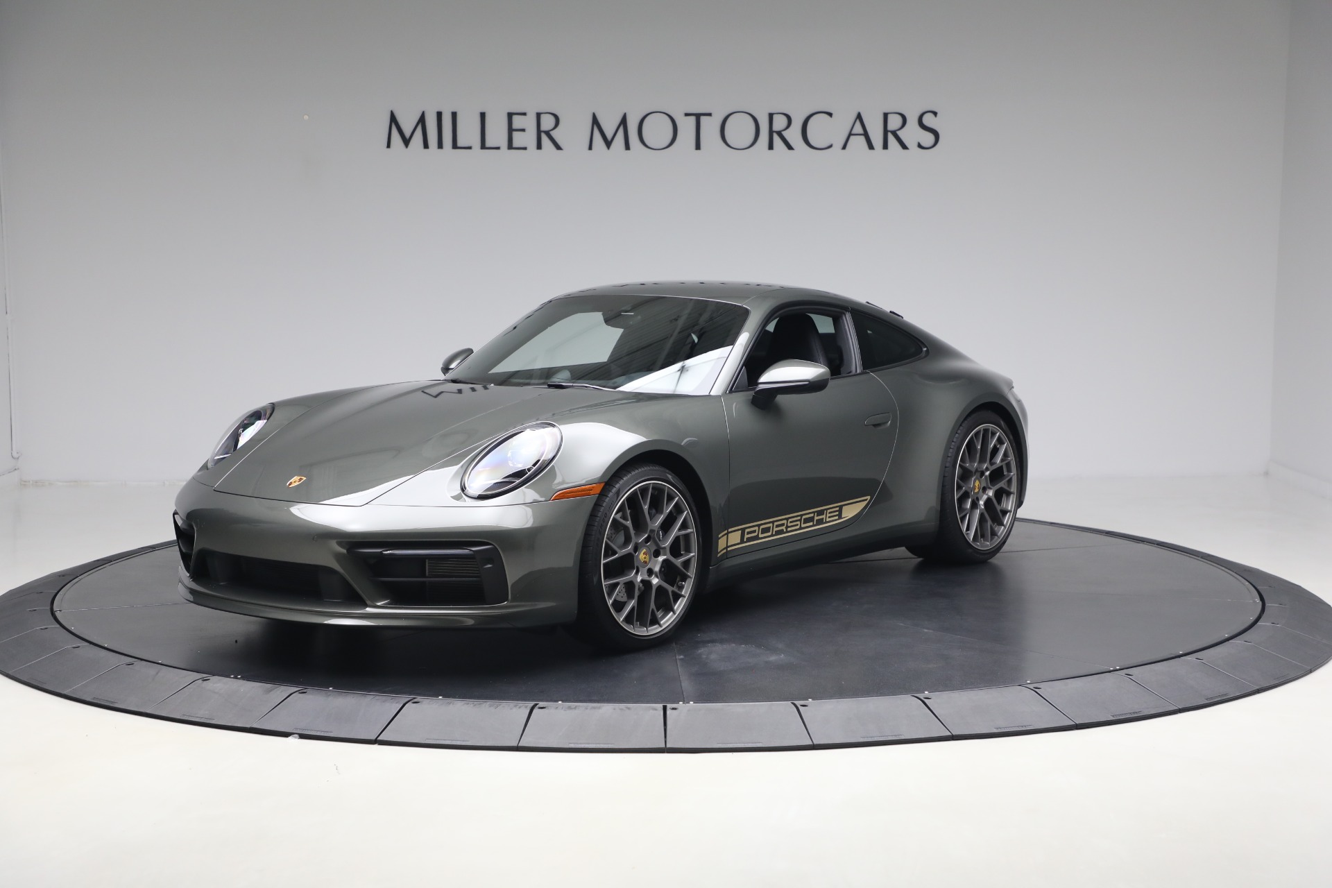 Used-2022-Porsche-911-Carrera