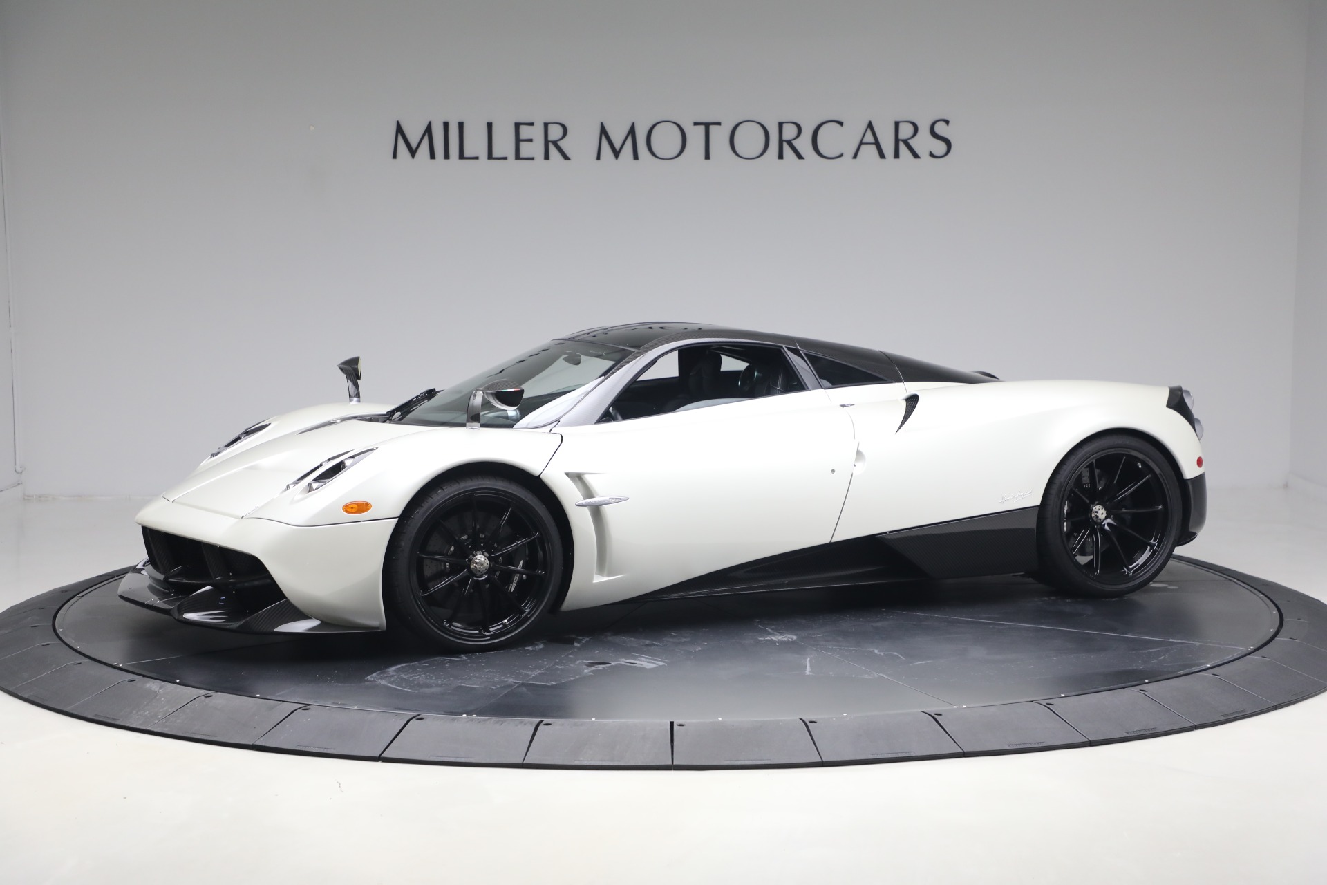 Used-2014-Pagani-Huayra-Tempesta