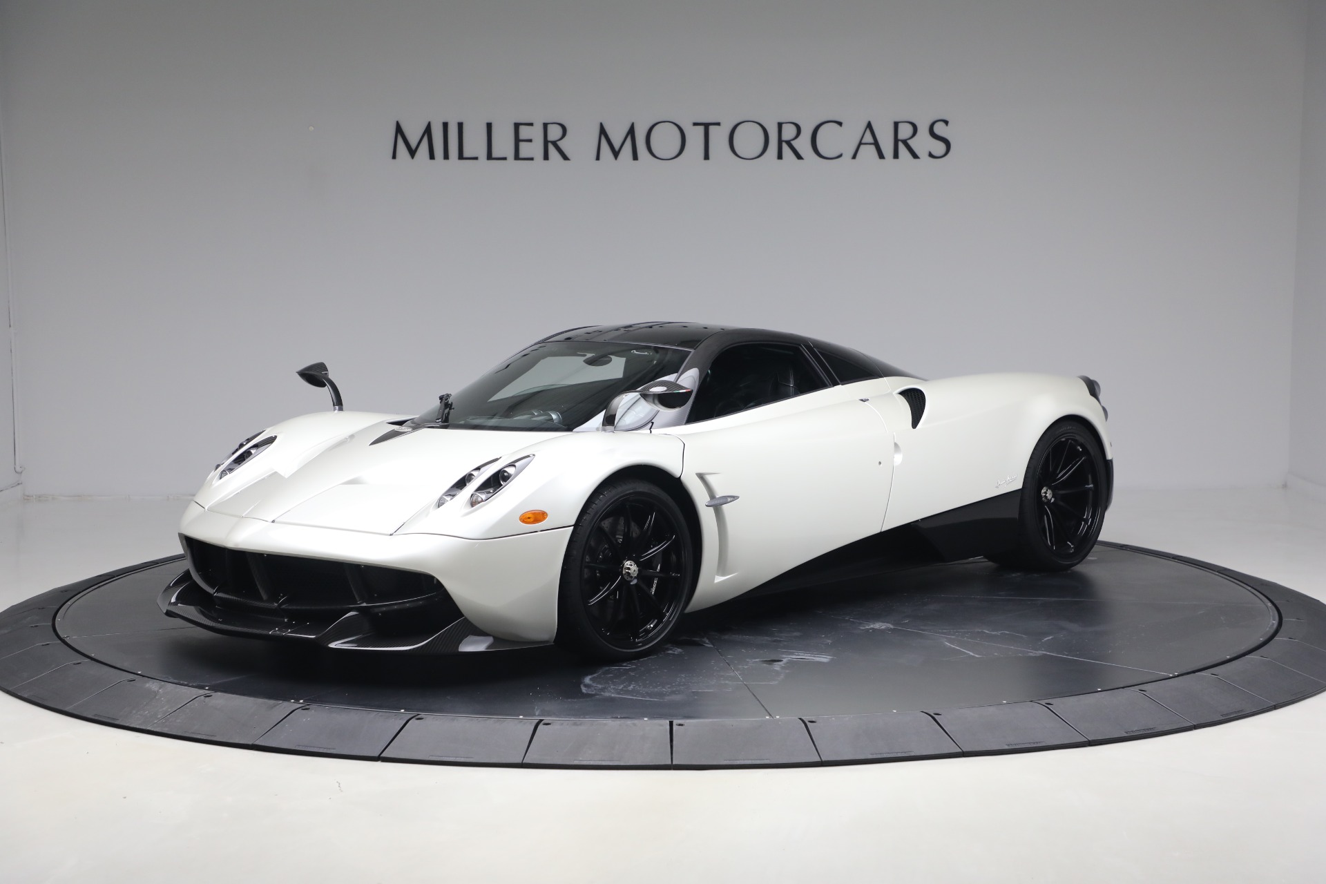 Used-2014-Pagani-Huayra-Tempesta