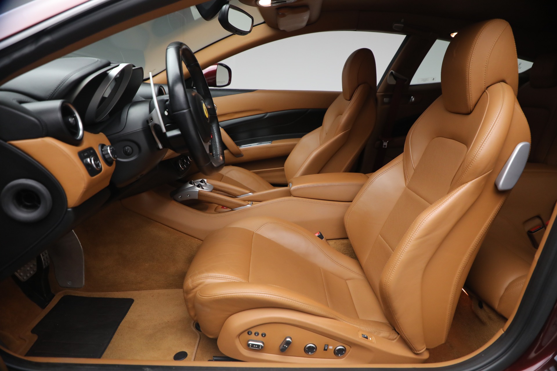 Used-2012-Ferrari-FF