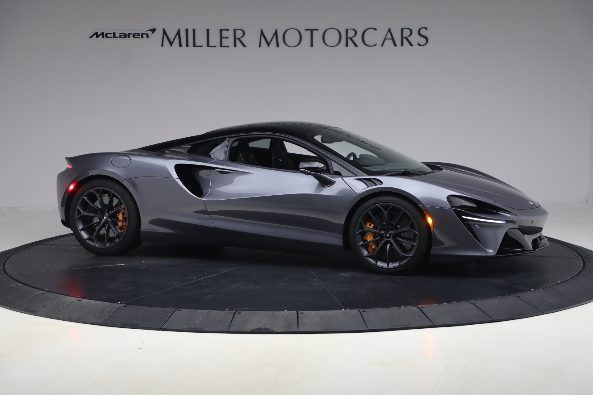 Used-2024-McLaren-Artura-Performance