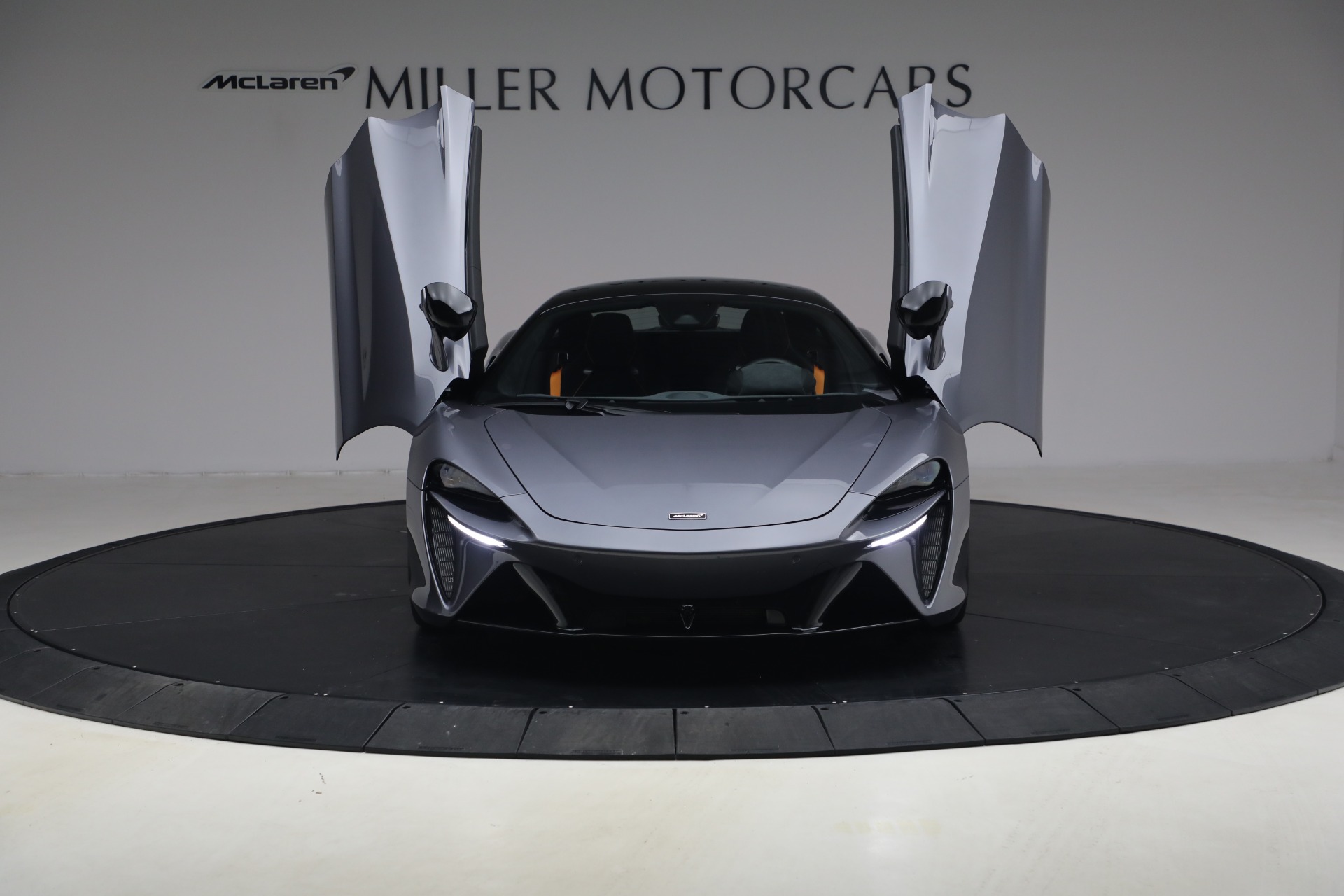 Used-2024-McLaren-Artura-Performance