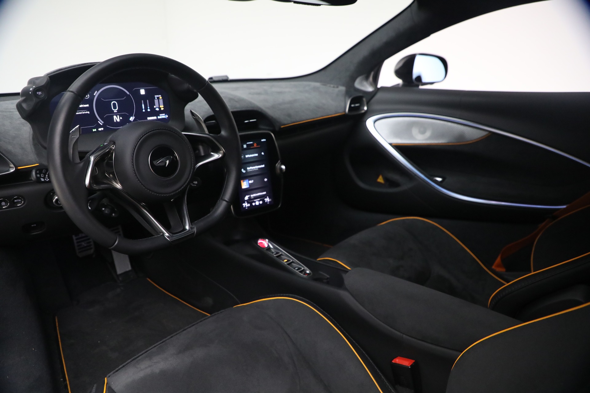 Used-2024-McLaren-Artura-Performance