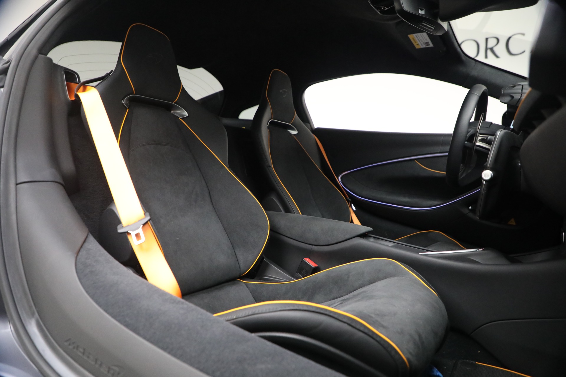 Used-2024-McLaren-Artura-Performance