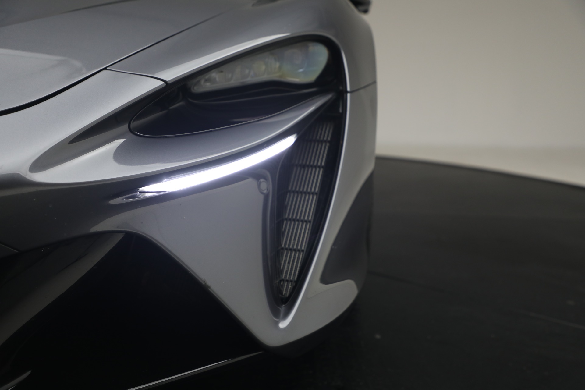 Used-2024-McLaren-Artura-Performance