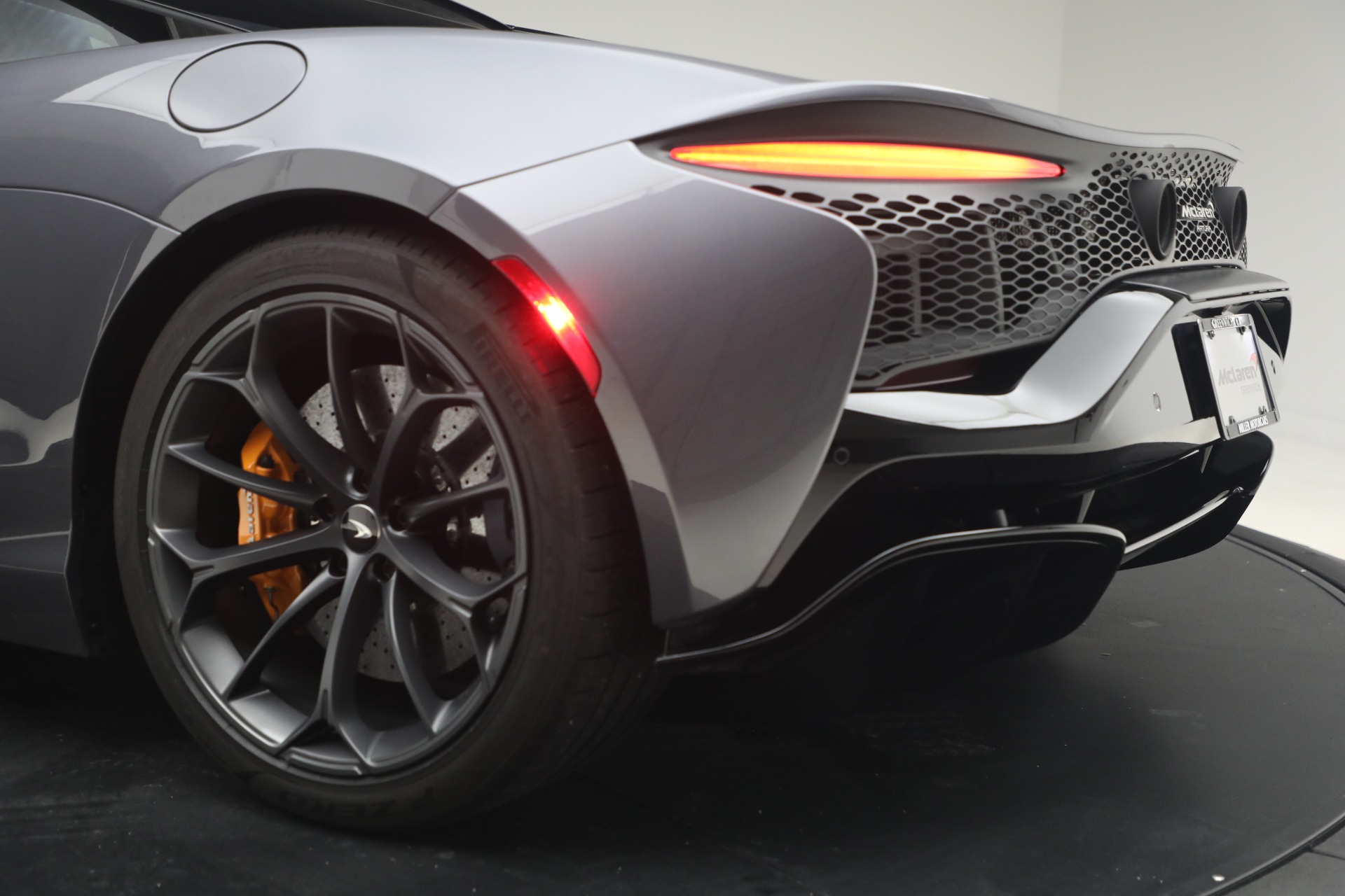 Used-2024-McLaren-Artura-Performance