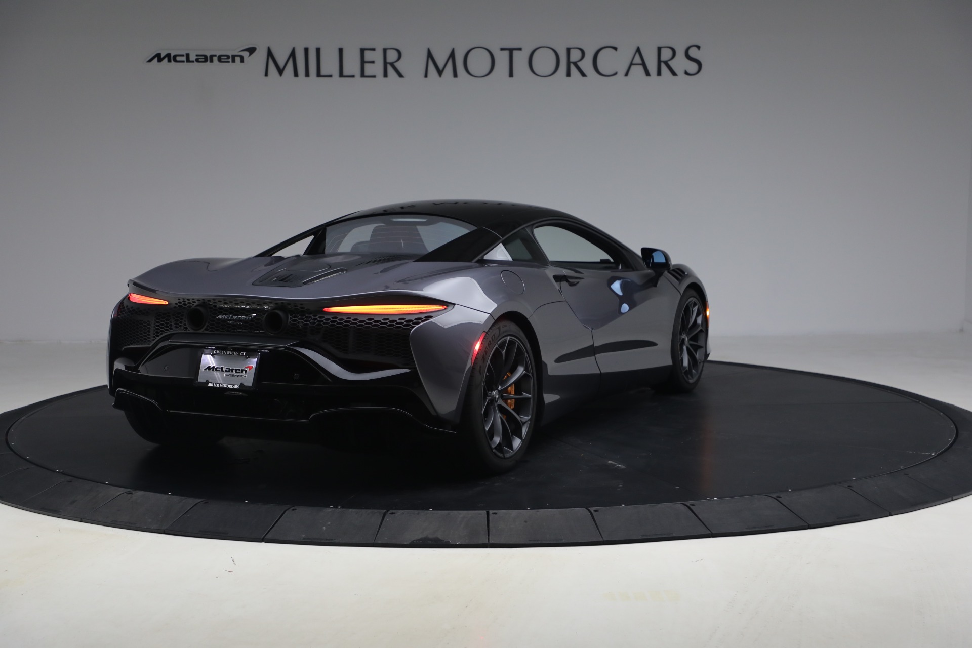Used-2024-McLaren-Artura-Performance