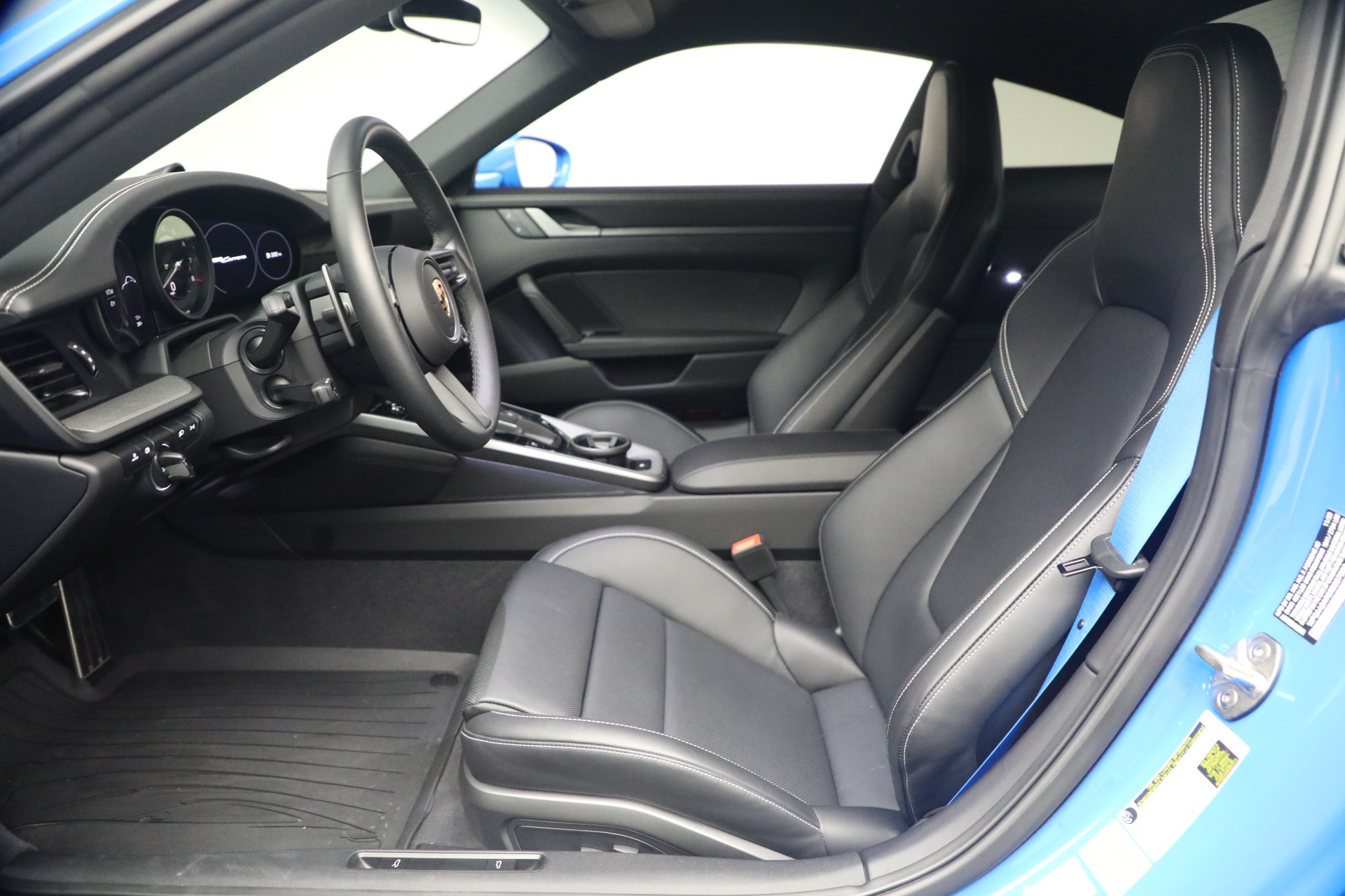 Used-2024-Porsche-911-Carrera