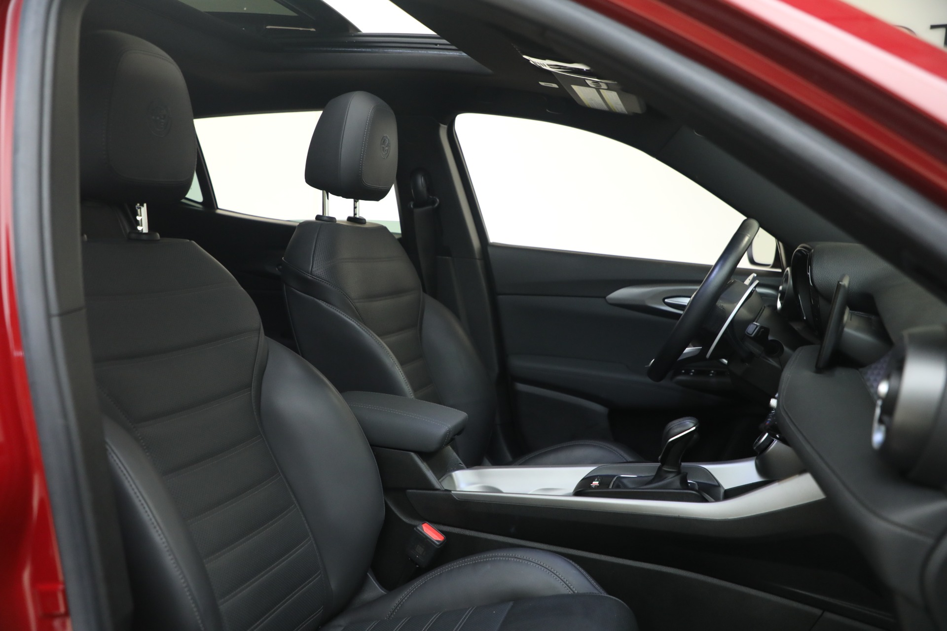 Used-2024-Alfa-Romeo-Tonale-Hybrid-Veloce