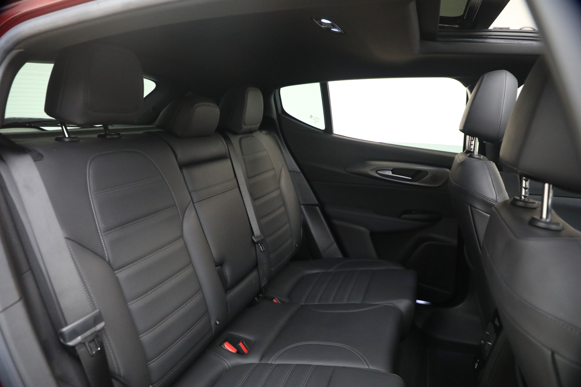 Used-2024-Alfa-Romeo-Tonale-Hybrid-Veloce