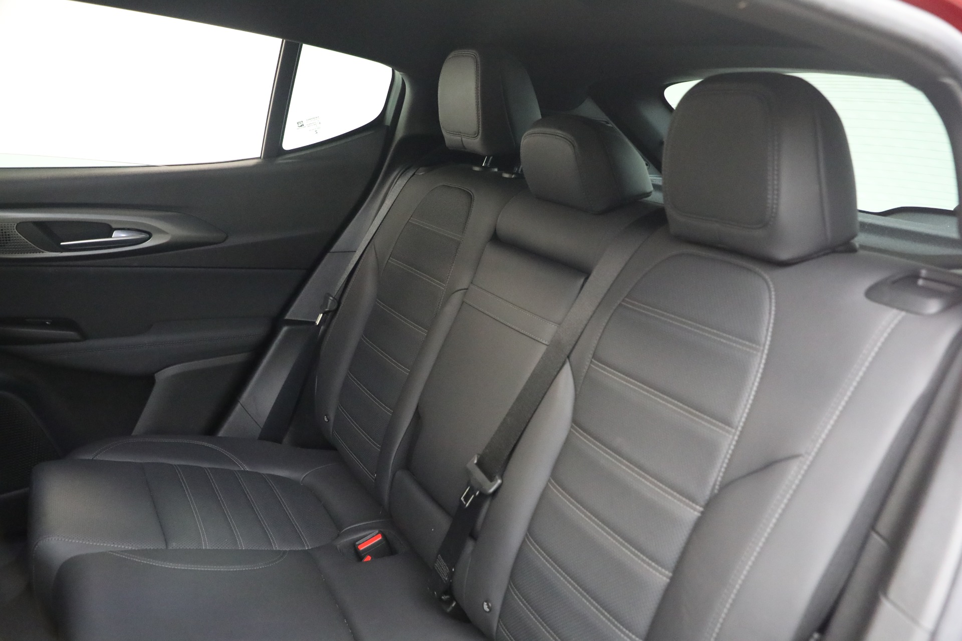 Used-2024-Alfa-Romeo-Tonale-Hybrid-Veloce