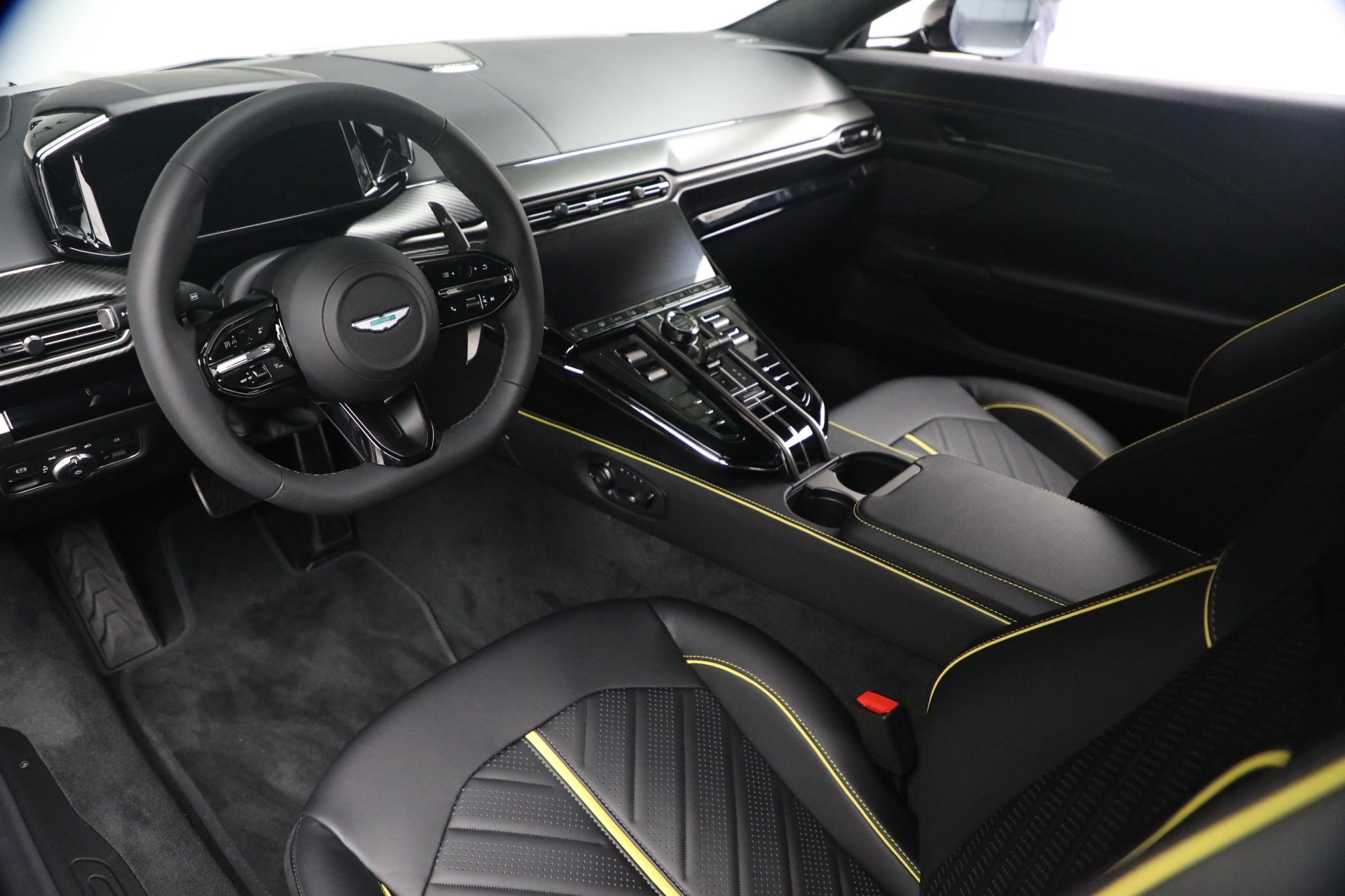 New-2026-Aston-Martin-Vantage-S