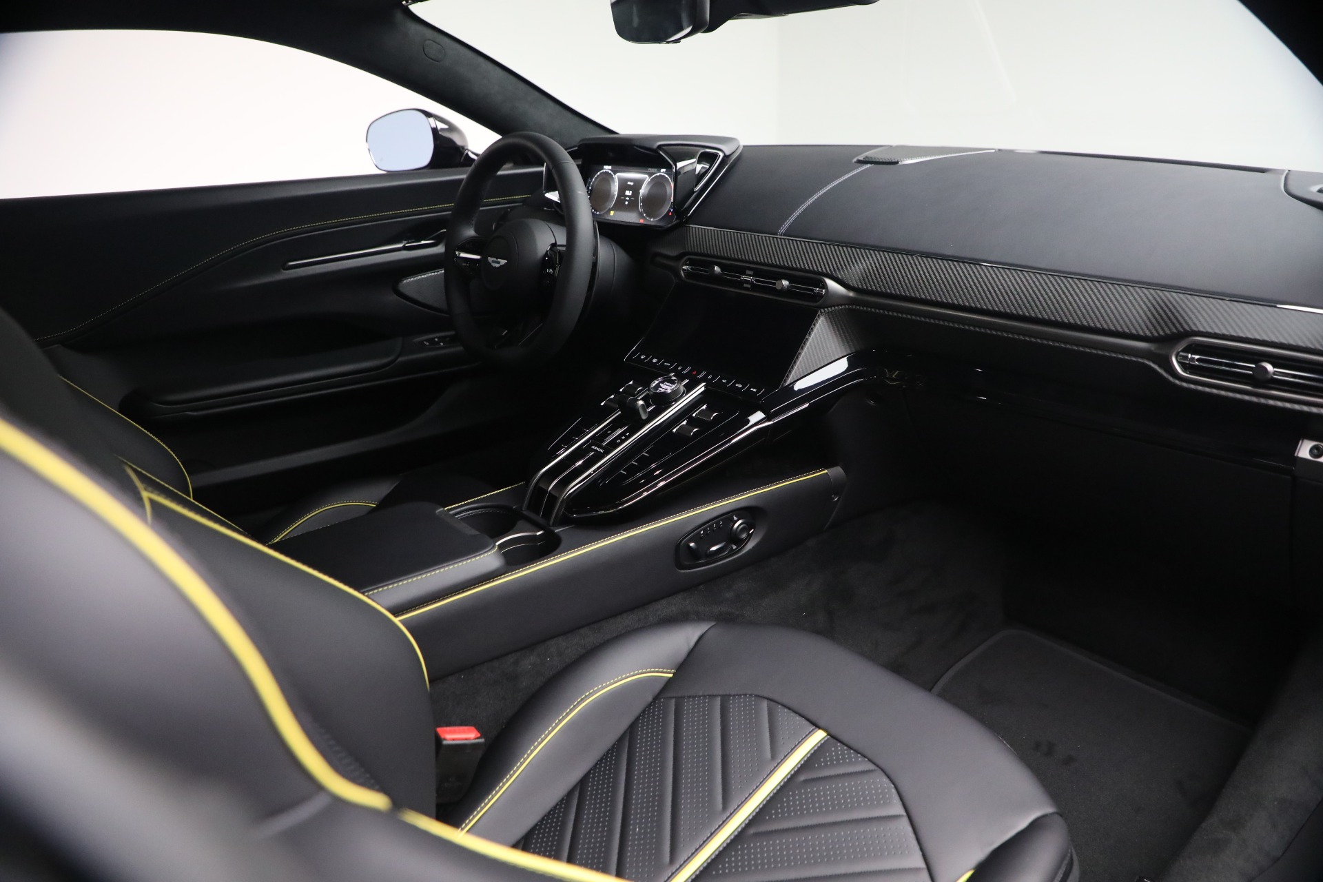 New-2026-Aston-Martin-Vantage-S