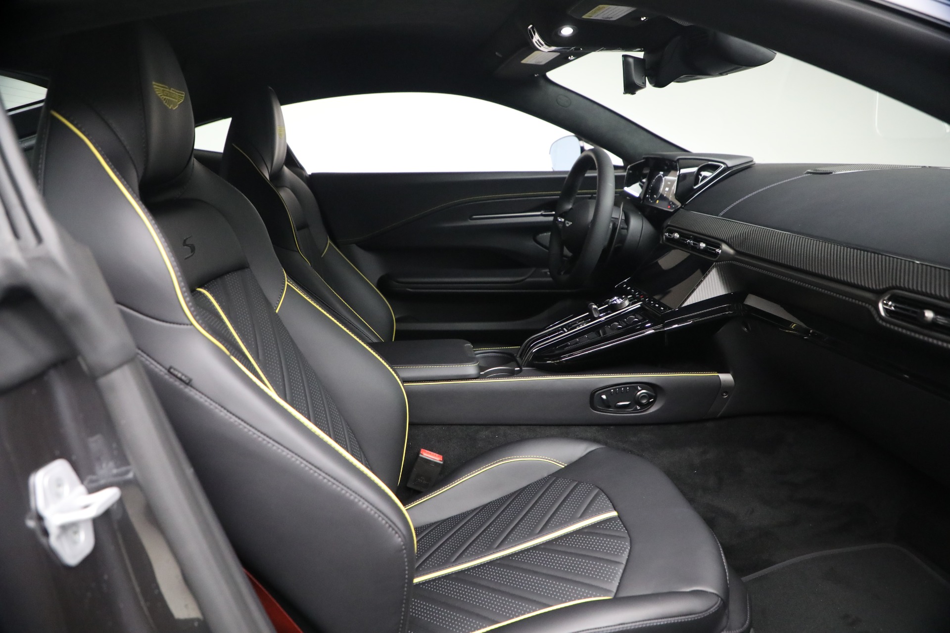 New-2026-Aston-Martin-Vantage-S