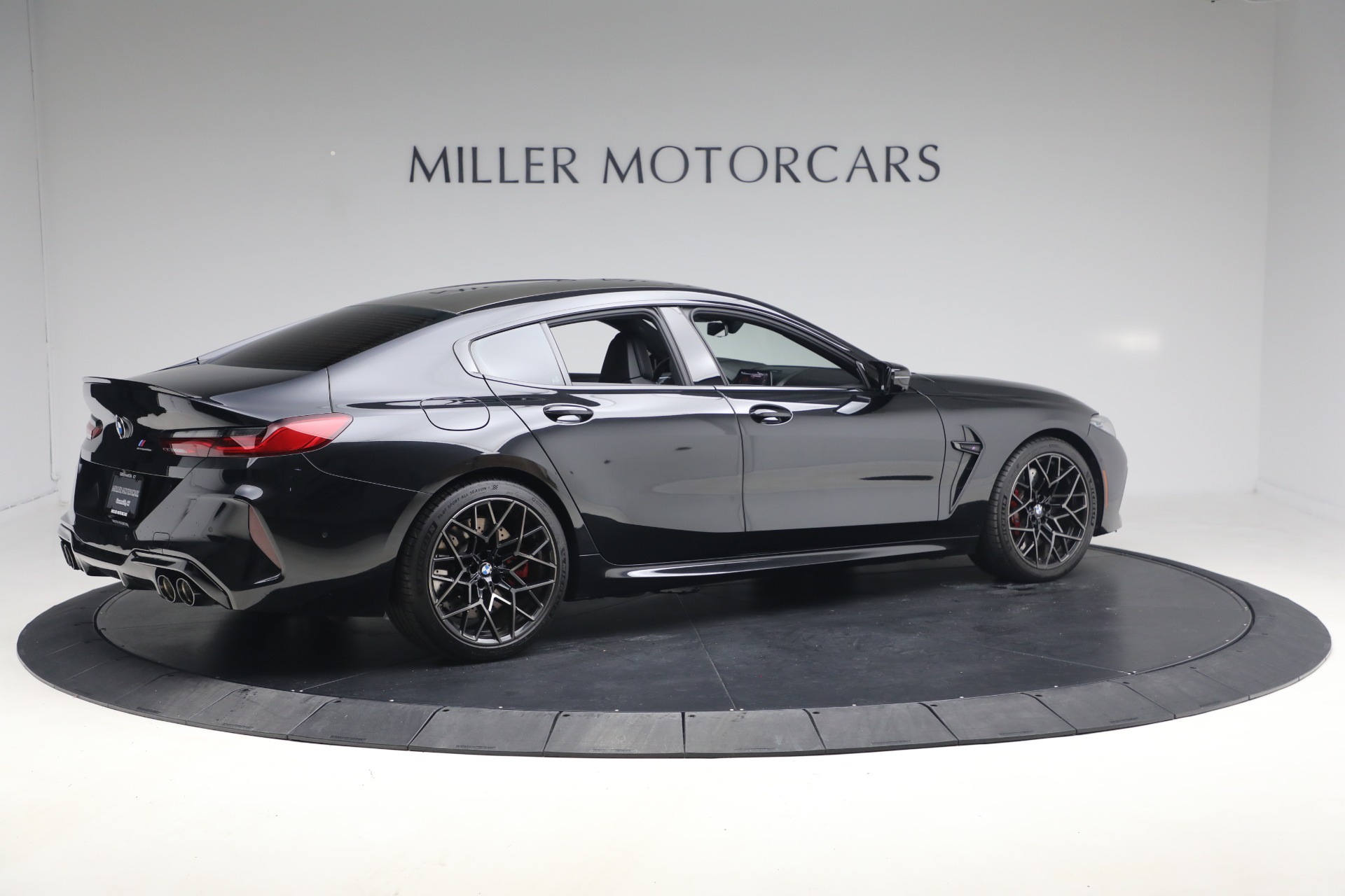 Used-2022-BMW-M8-Competition