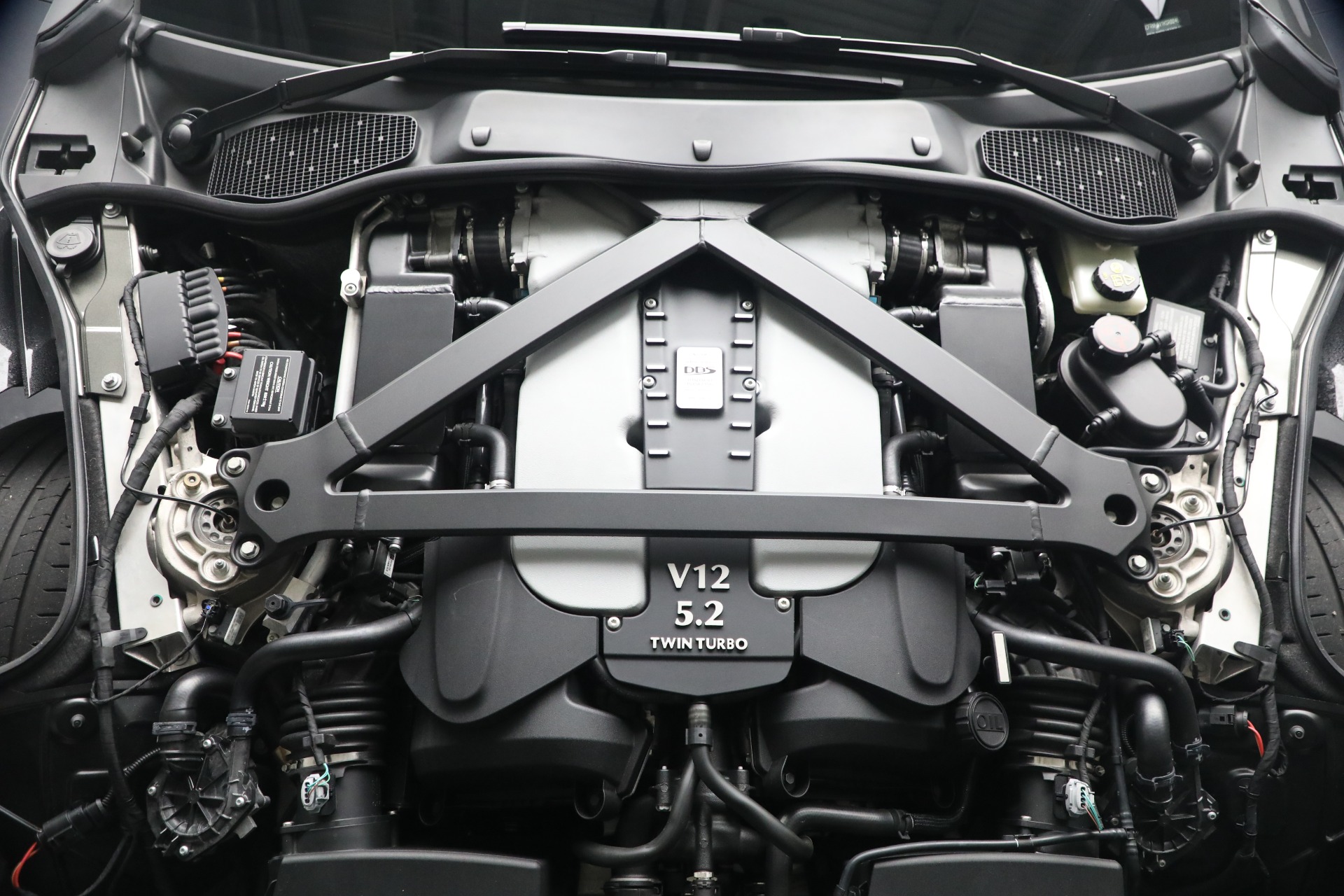 Used-2019-Aston-Martin-DBS-Superleggera