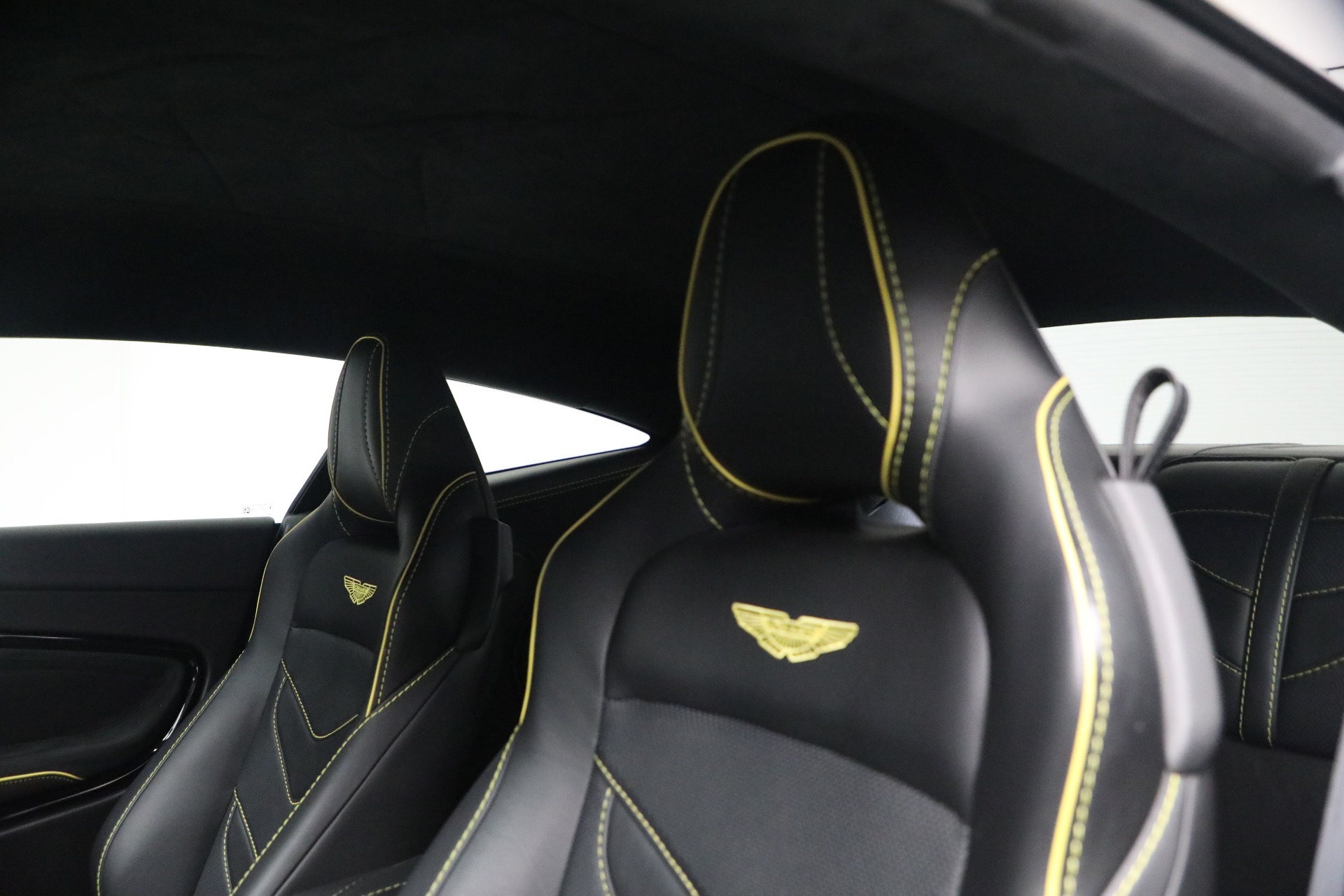 Used-2019-Aston-Martin-DBS-Superleggera