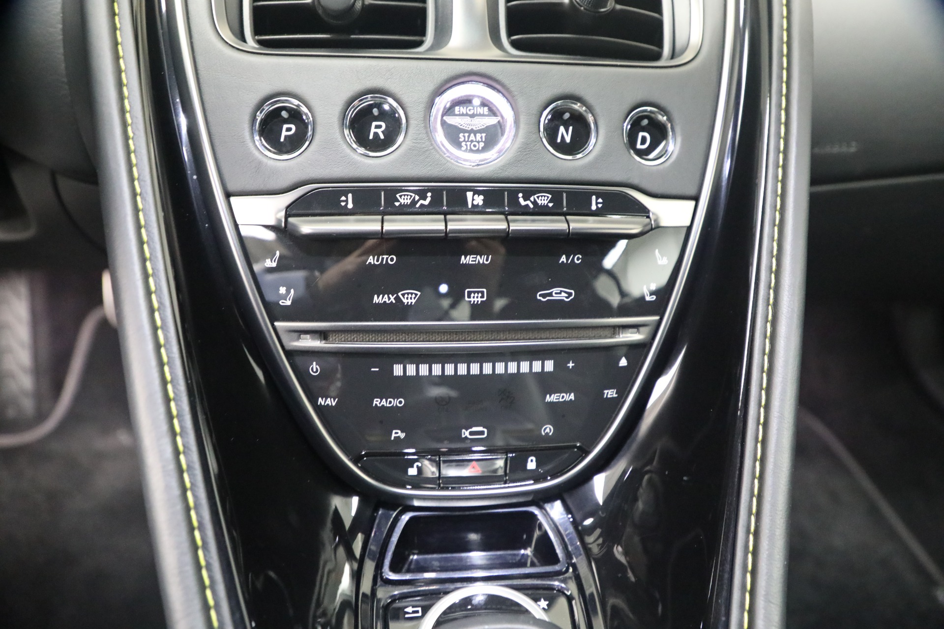 Used-2019-Aston-Martin-DBS-Superleggera