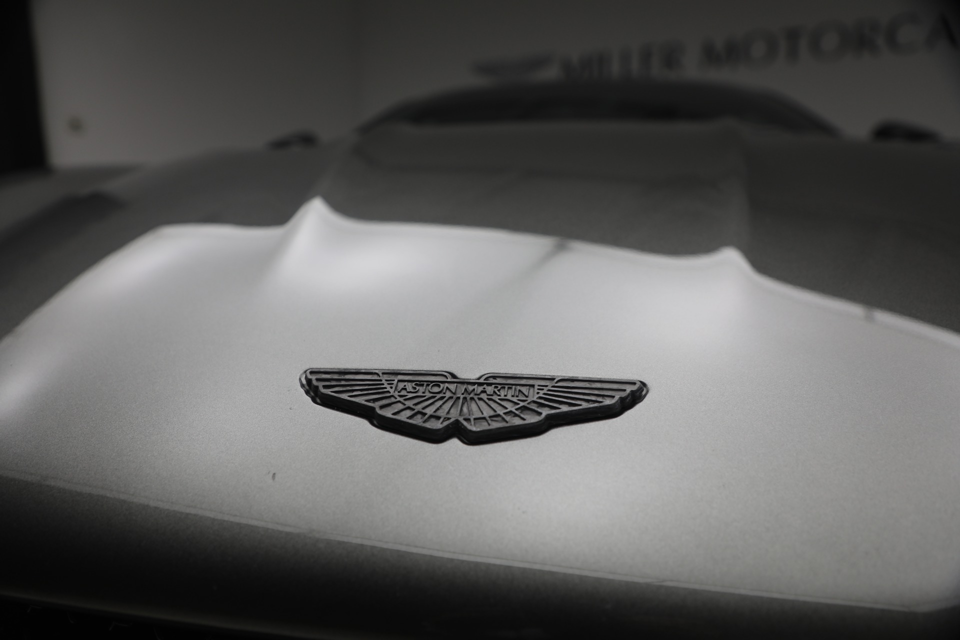 Used-2019-Aston-Martin-DBS-Superleggera