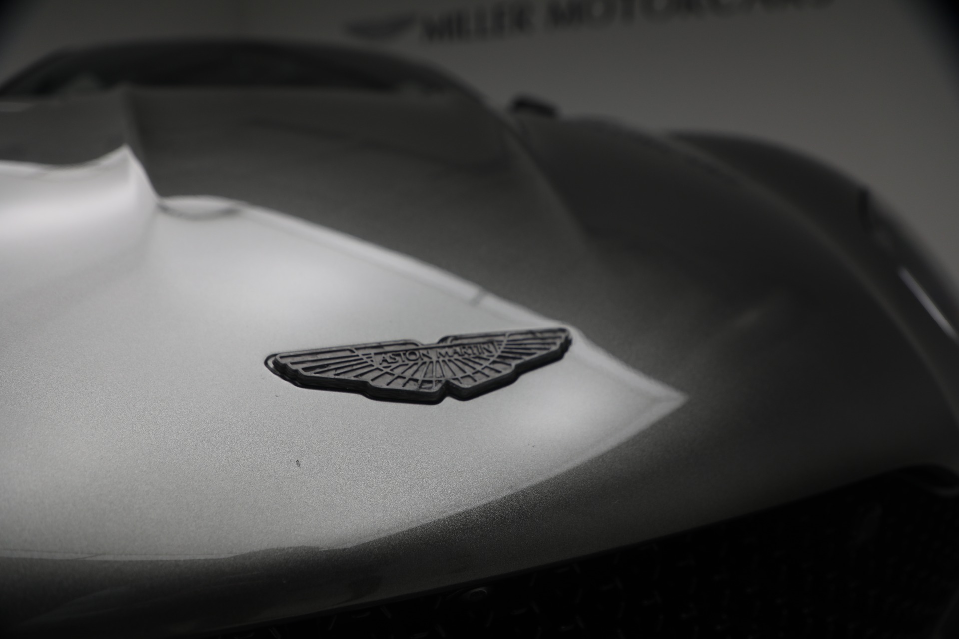 Used-2019-Aston-Martin-DBS-Superleggera