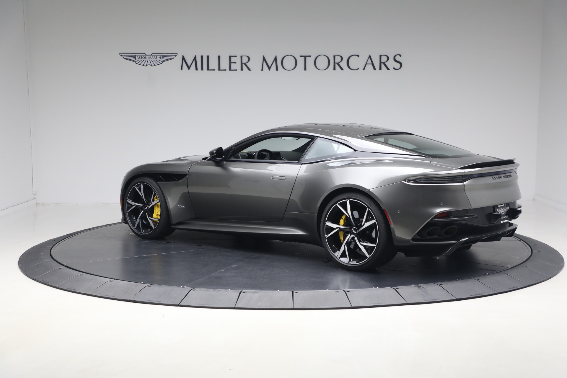 Used-2019-Aston-Martin-DBS-Superleggera