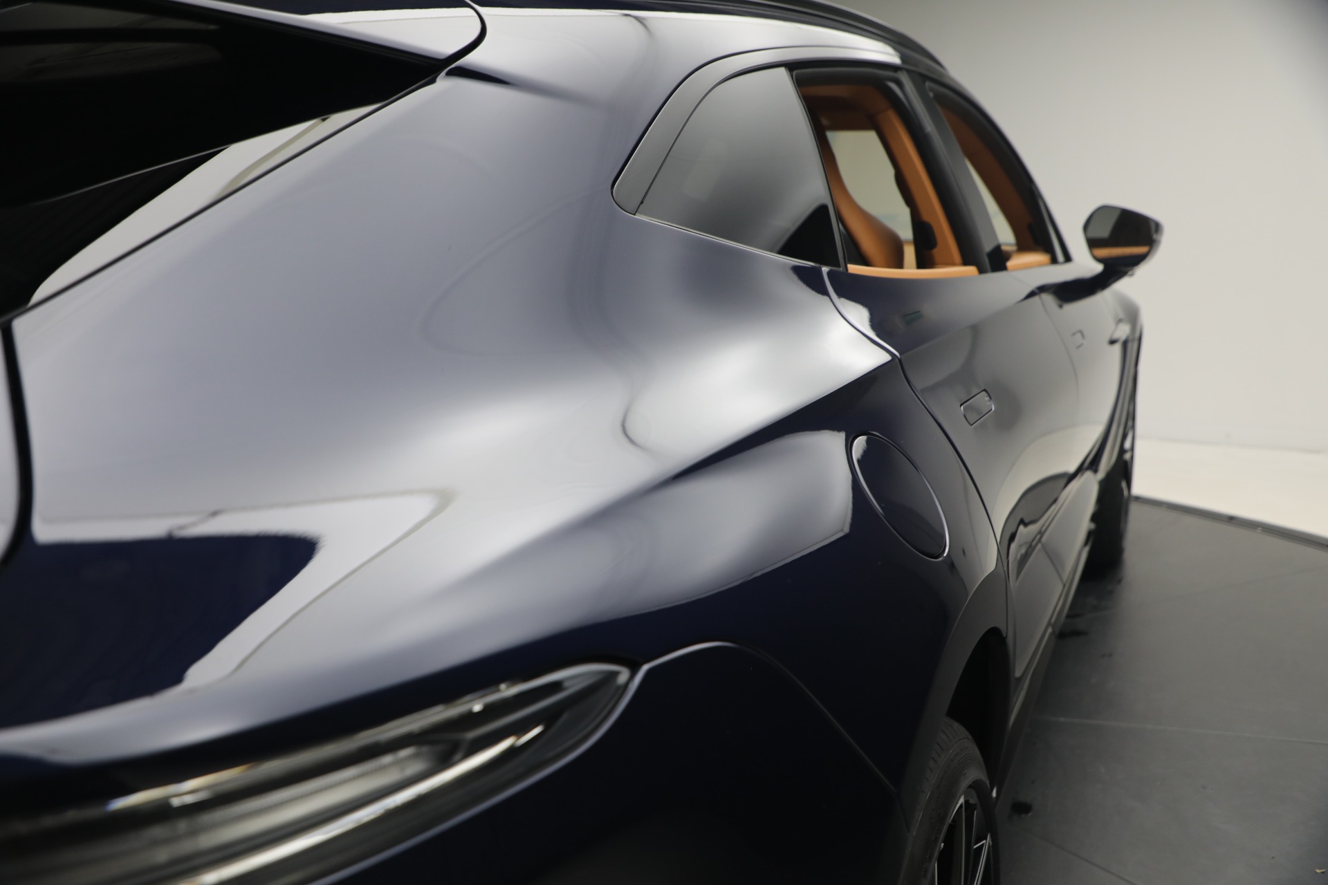 New-2026-Aston-Martin-DBX-707