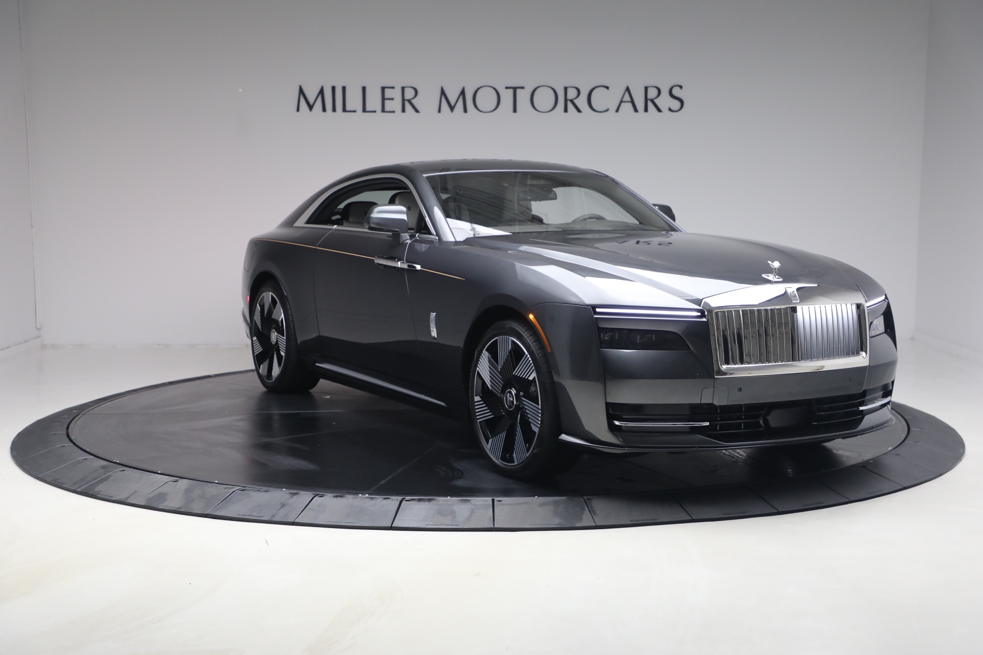 Used-2024-Rolls-Royce-Spectre