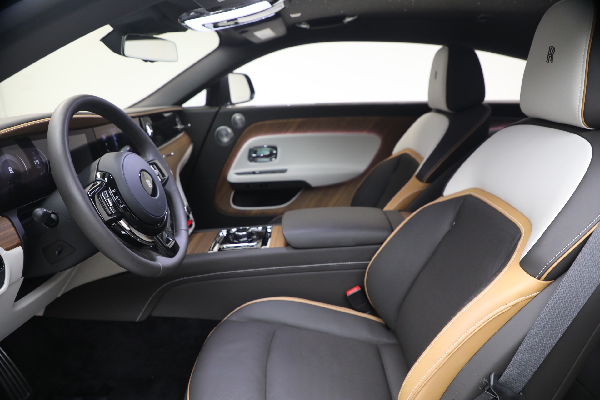 Used-2024-Rolls-Royce-Spectre