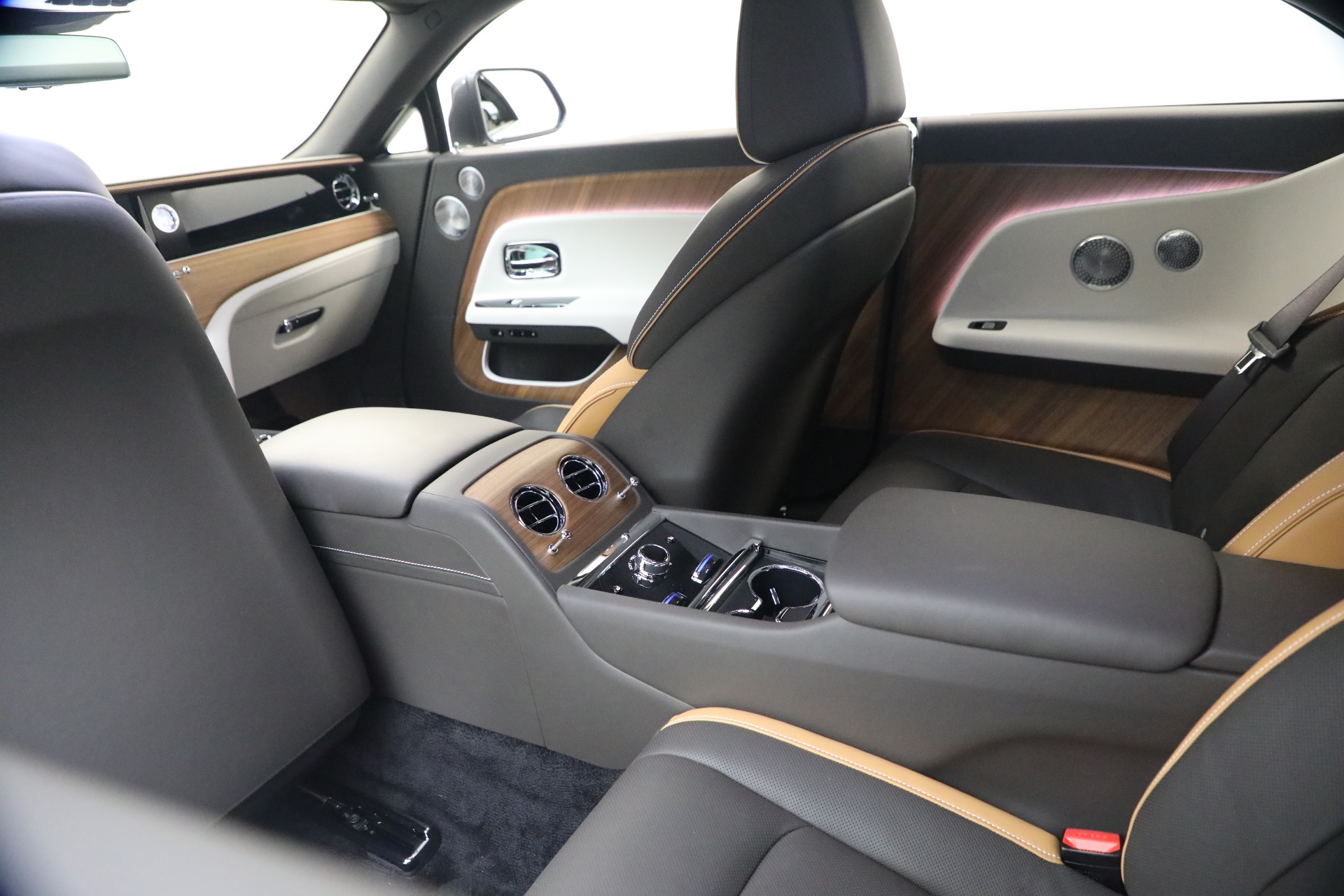 Used-2024-Rolls-Royce-Spectre