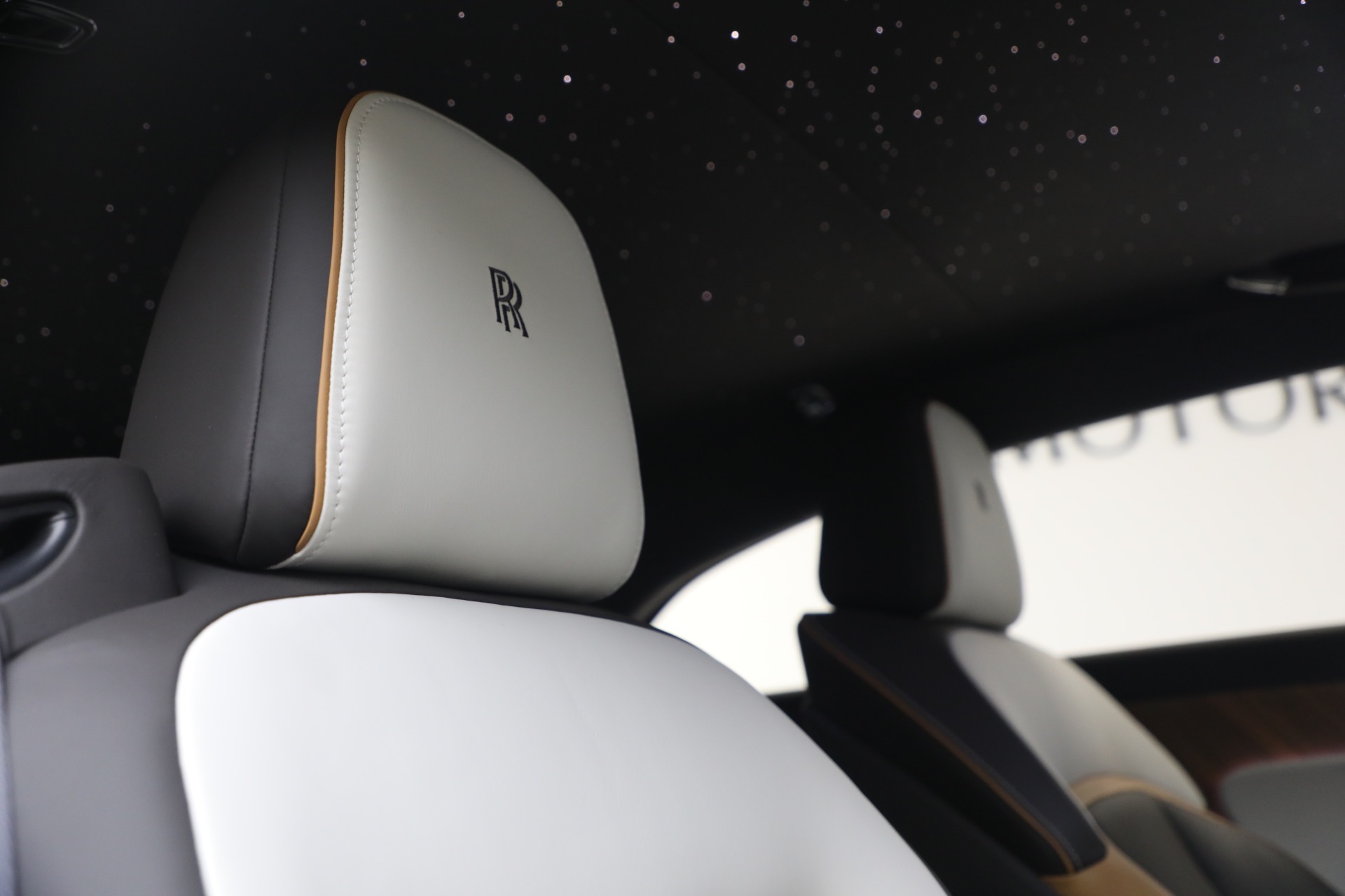 Used-2024-Rolls-Royce-Spectre