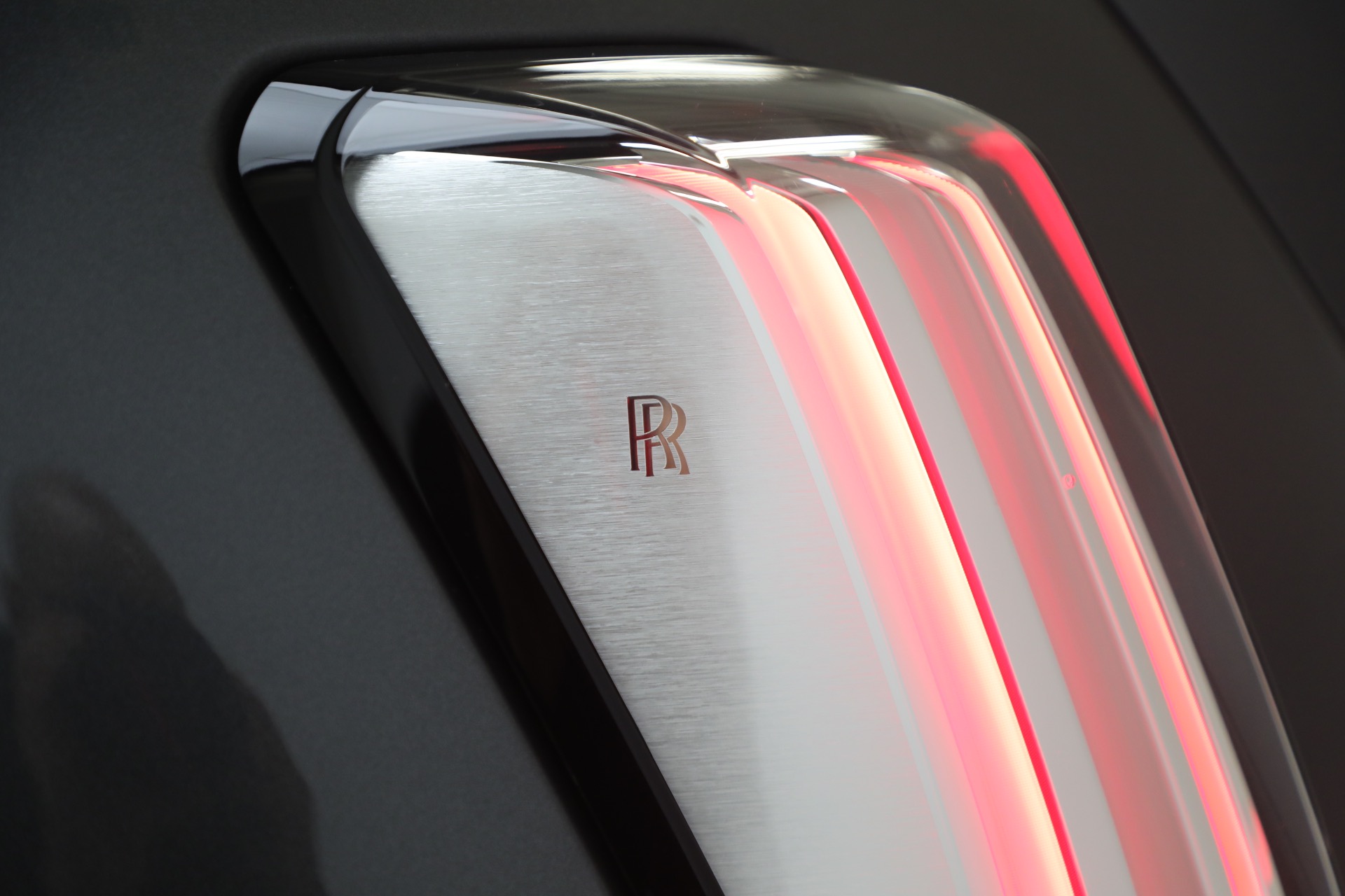 Used-2024-Rolls-Royce-Spectre