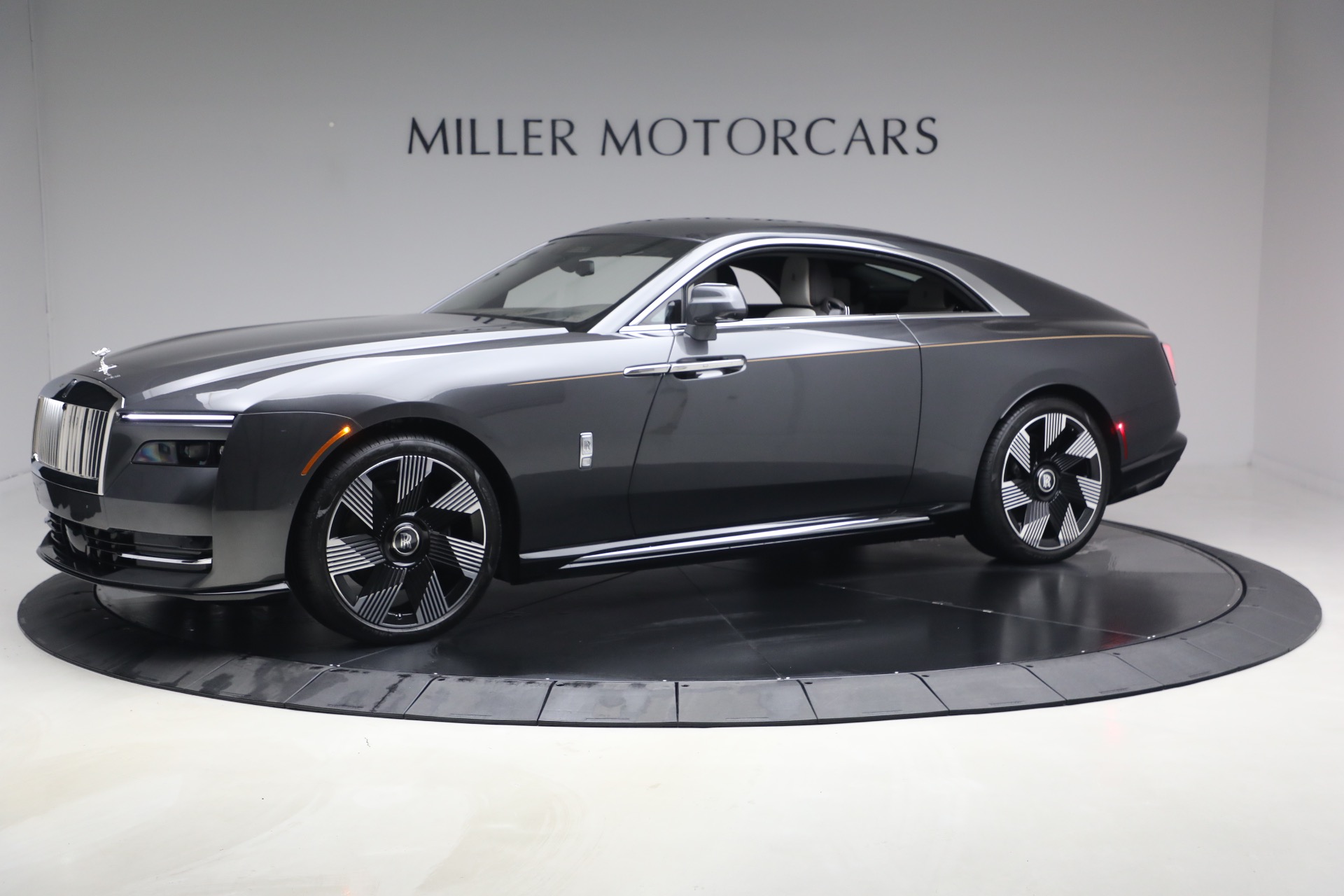 Used-2024-Rolls-Royce-Spectre