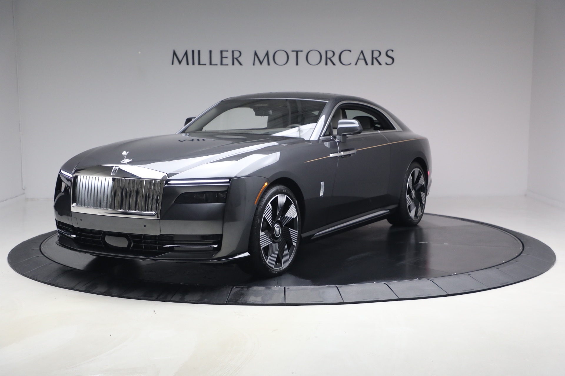 Used-2024-Rolls-Royce-Spectre