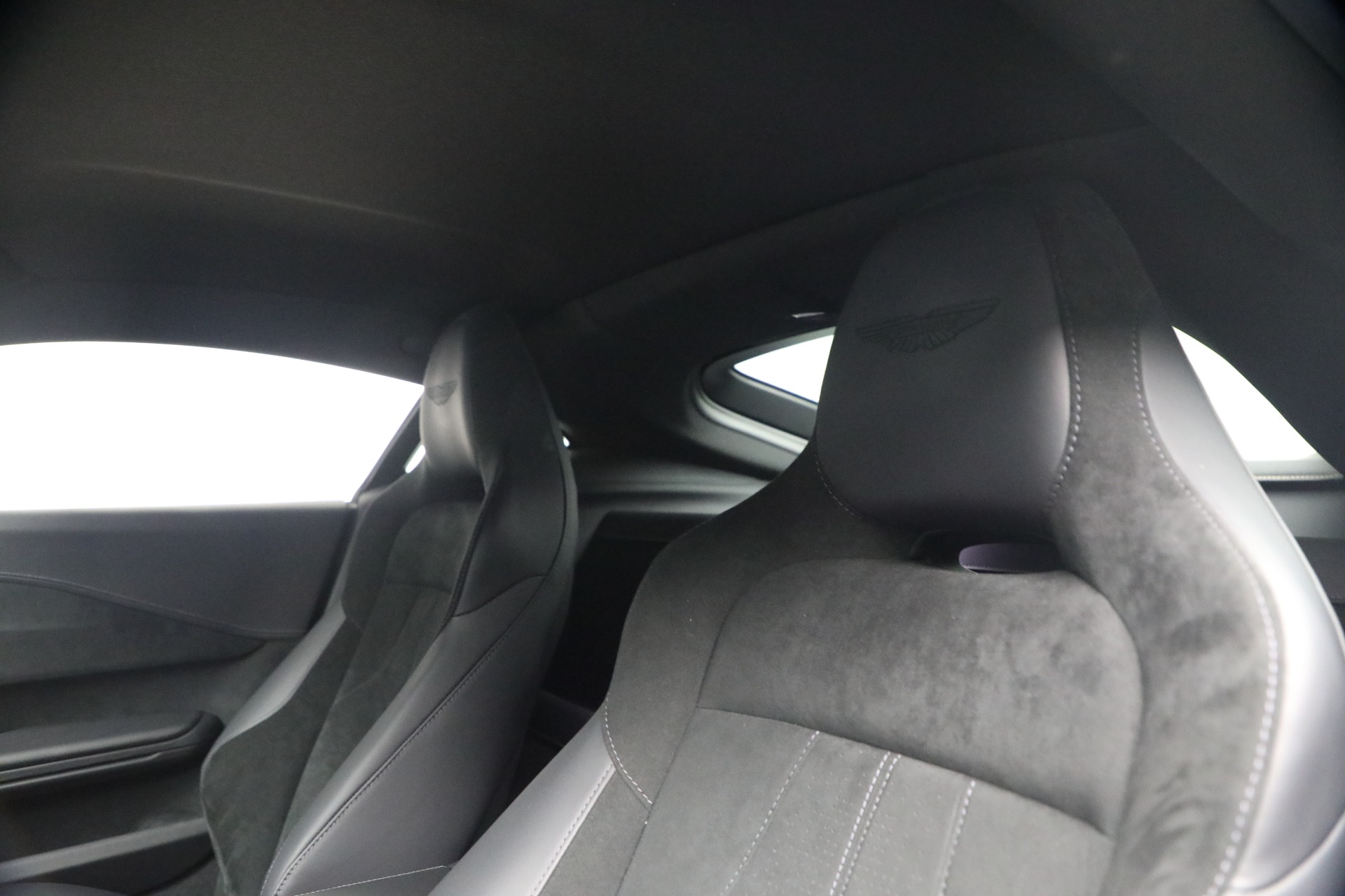 Used-2025-Aston-Martin-Vantage