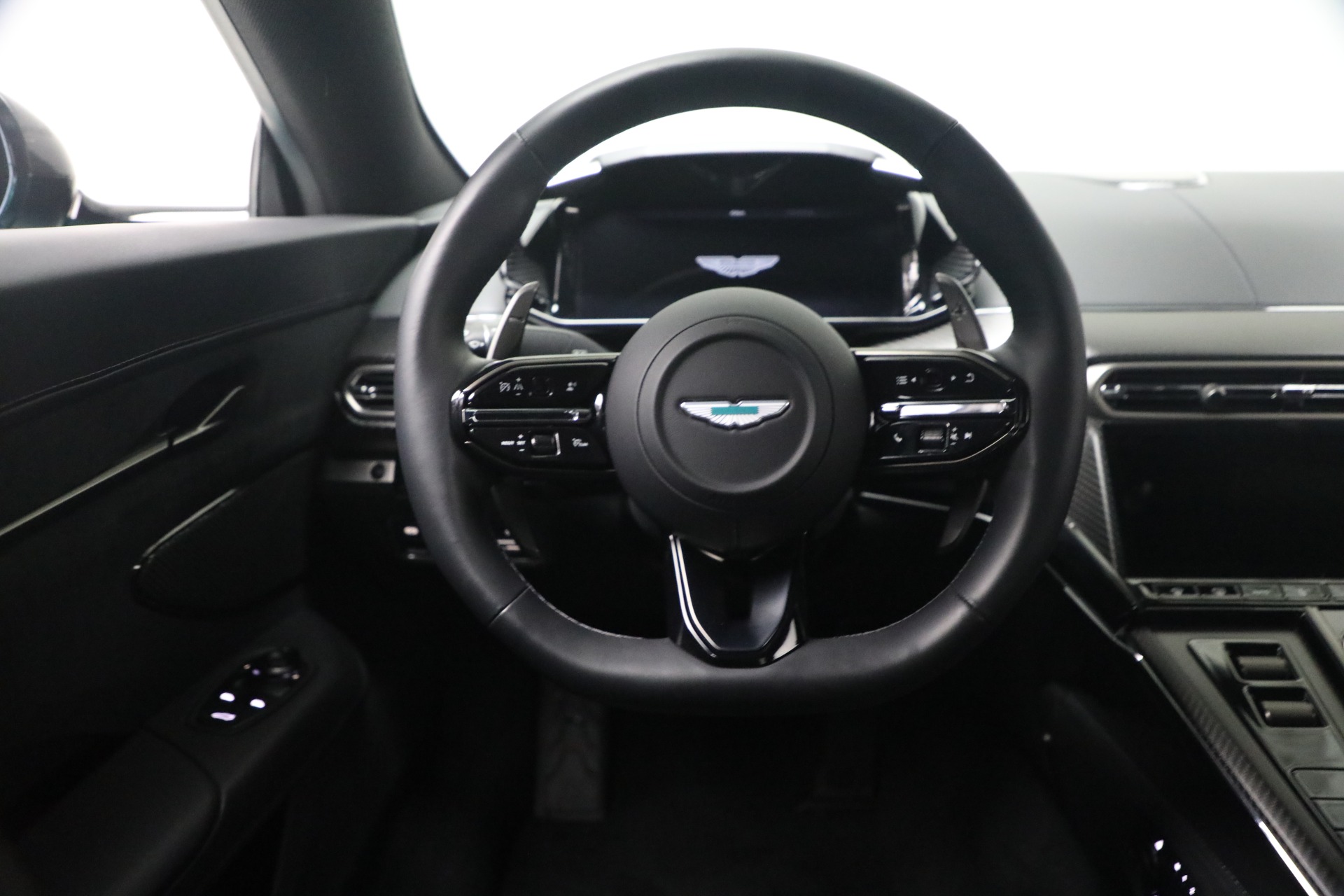Used-2025-Aston-Martin-Vantage