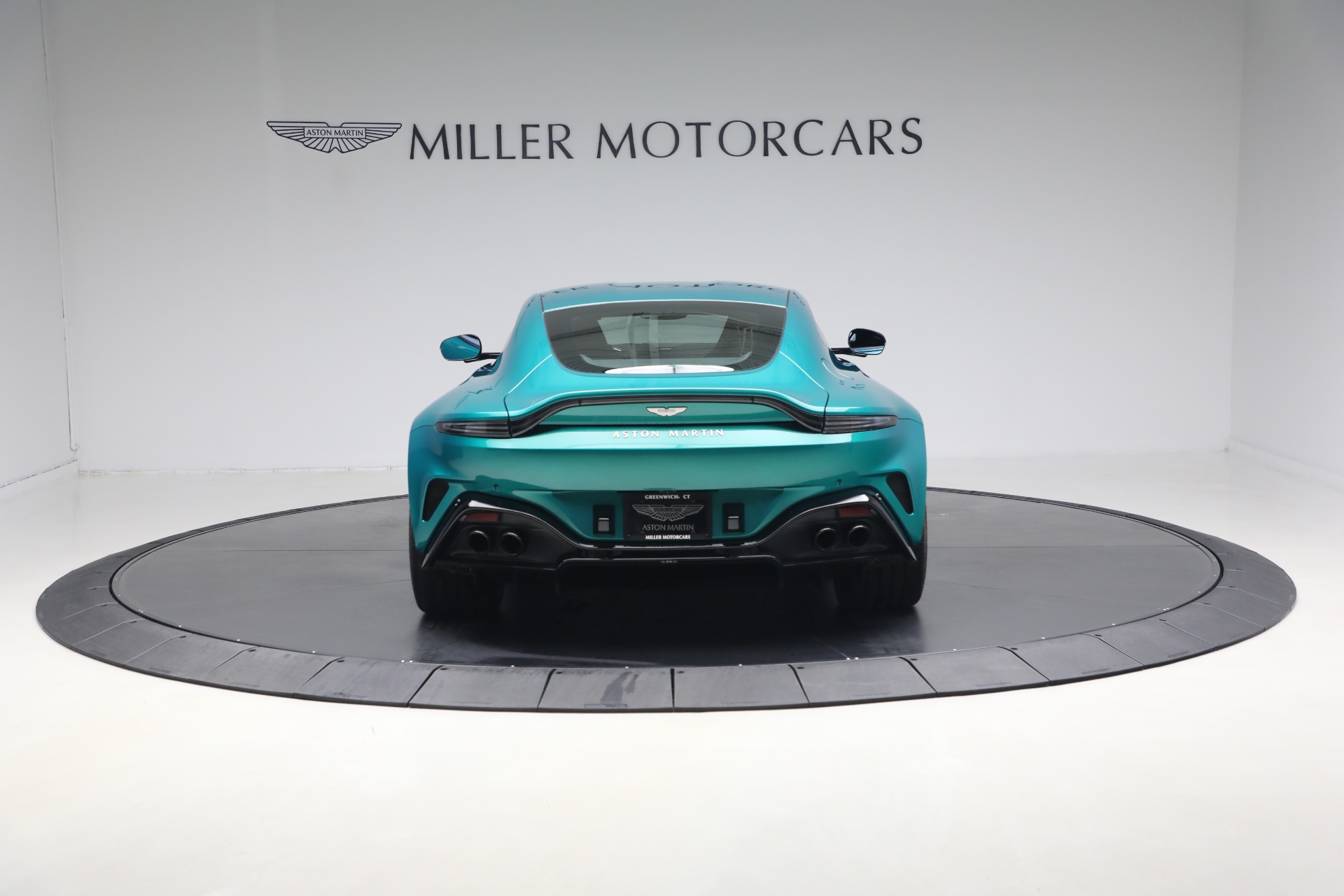 Used-2025-Aston-Martin-Vantage