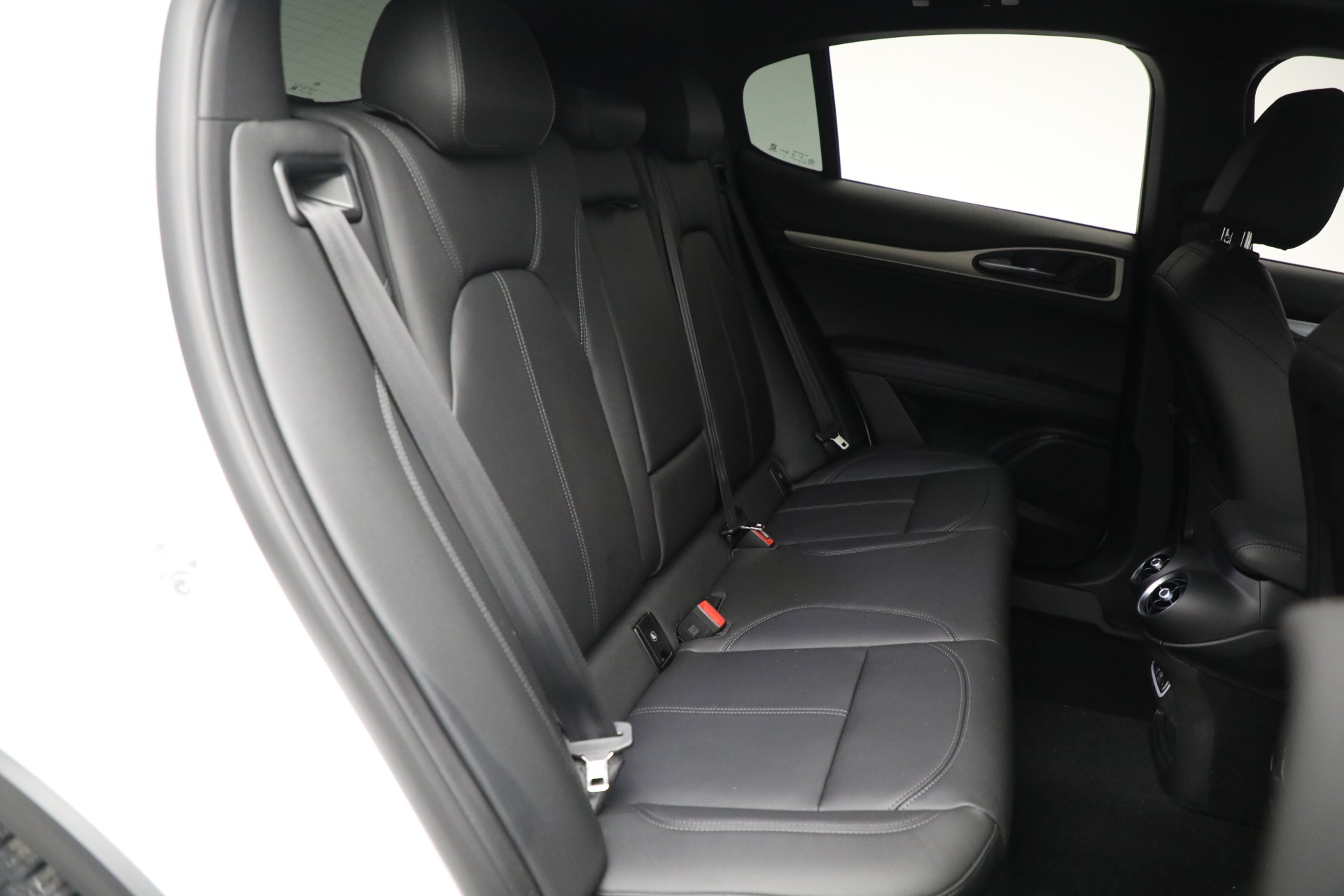 New-2025-Alfa-Romeo-Stelvio