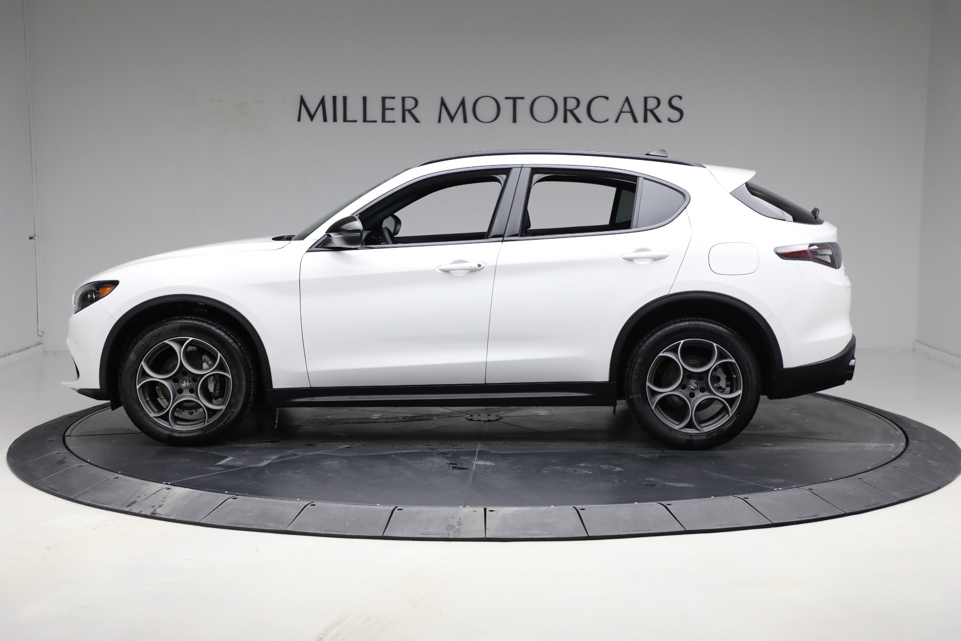 New-2025-Alfa-Romeo-Stelvio