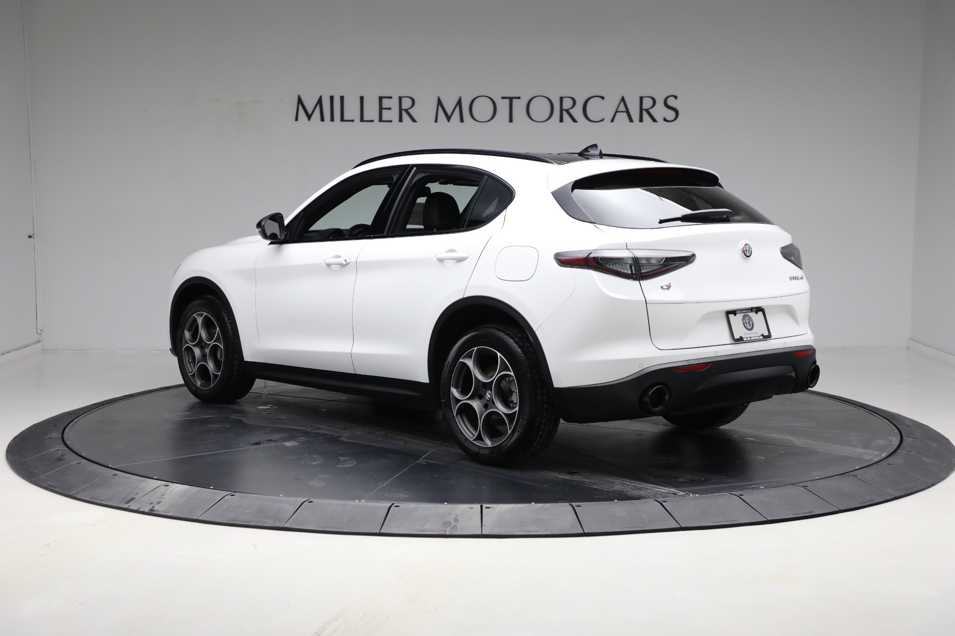 New-2025-Alfa-Romeo-Stelvio