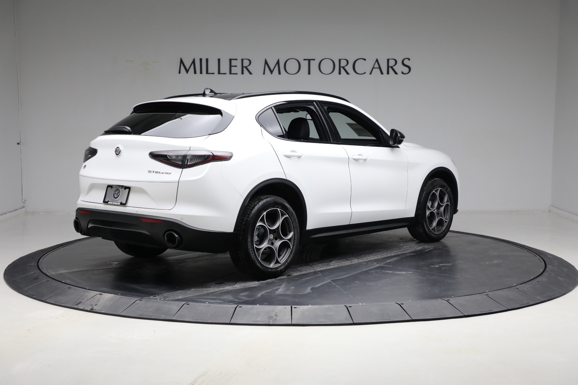 New-2025-Alfa-Romeo-Stelvio