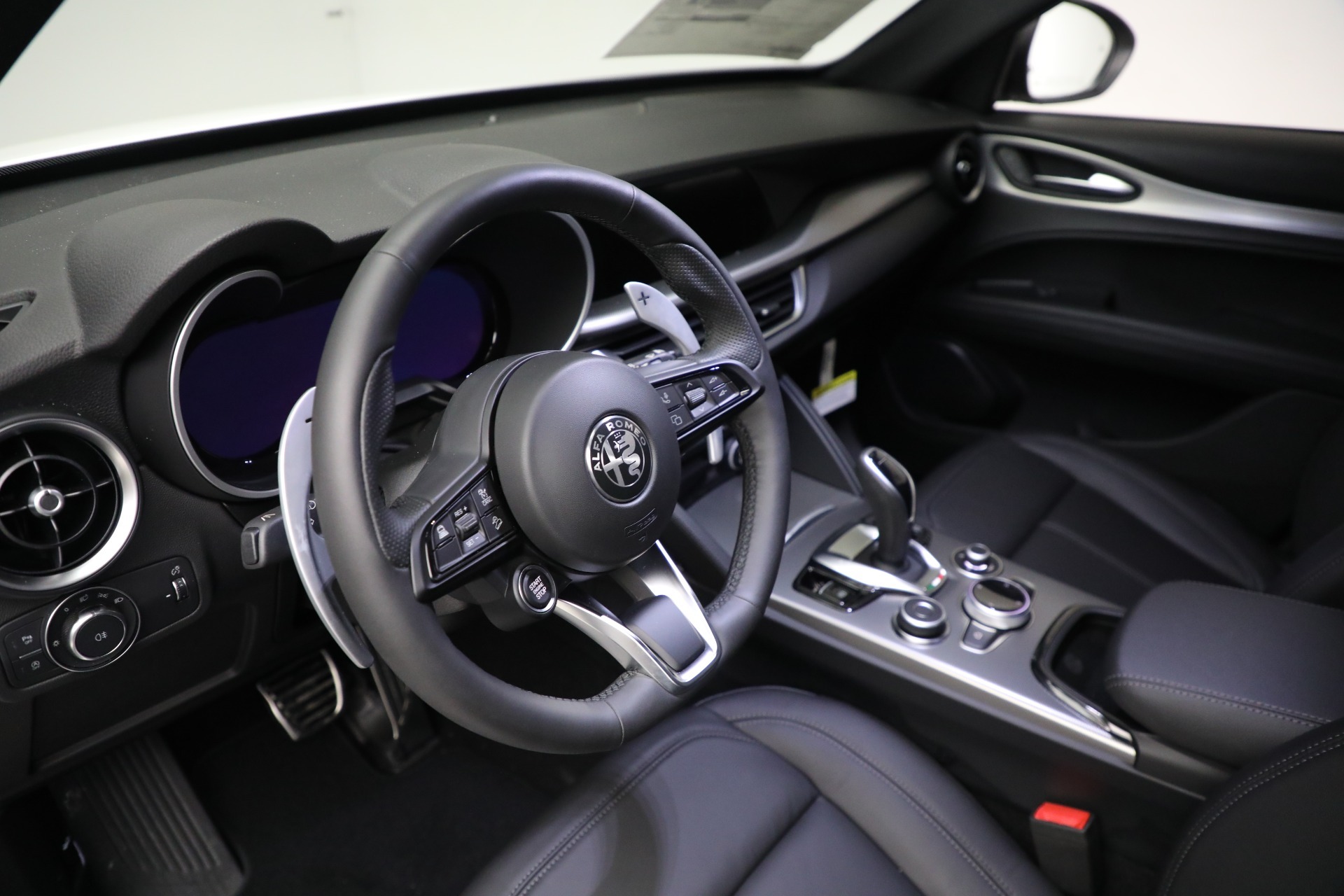 New-2025-Alfa-Romeo-Stelvio