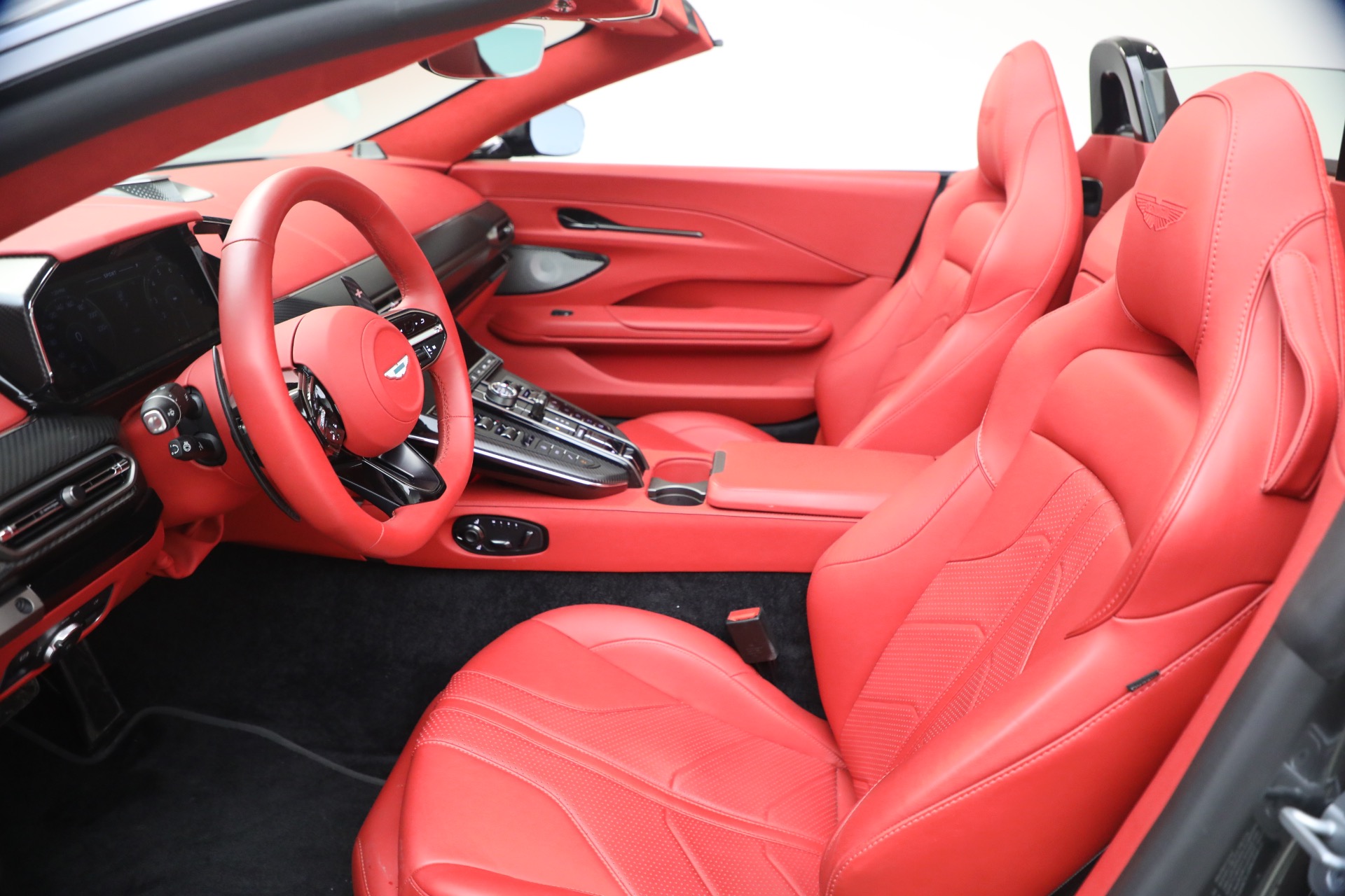 Used-2026-Aston-Martin-Vantage-Roadster