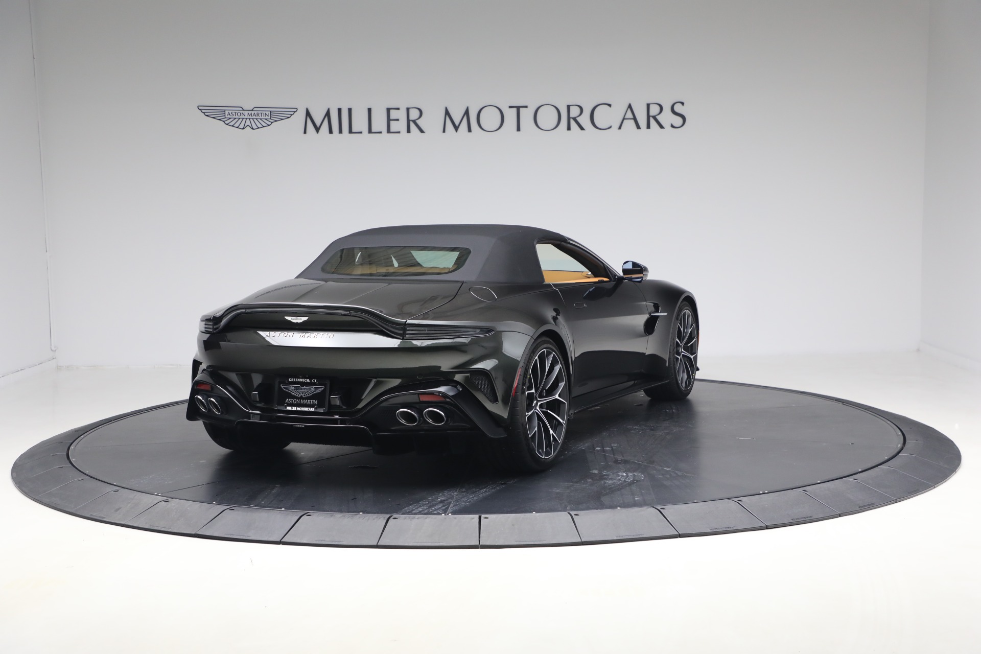 New-2026-Aston-Martin-Vantage-Roadster