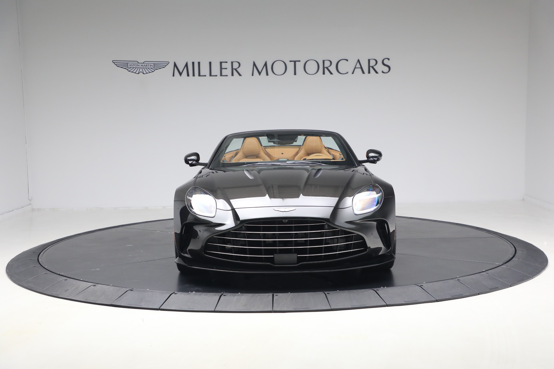 New-2026-Aston-Martin-Vantage-Roadster