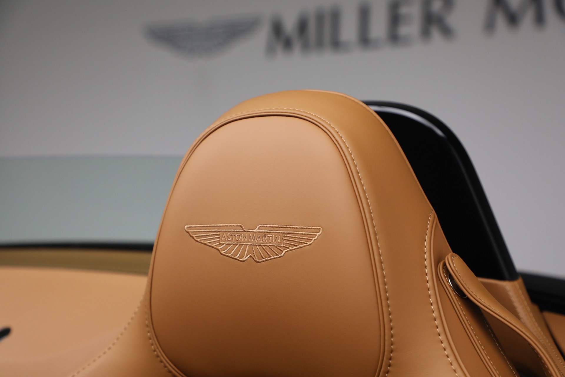 New-2026-Aston-Martin-Vantage-Roadster