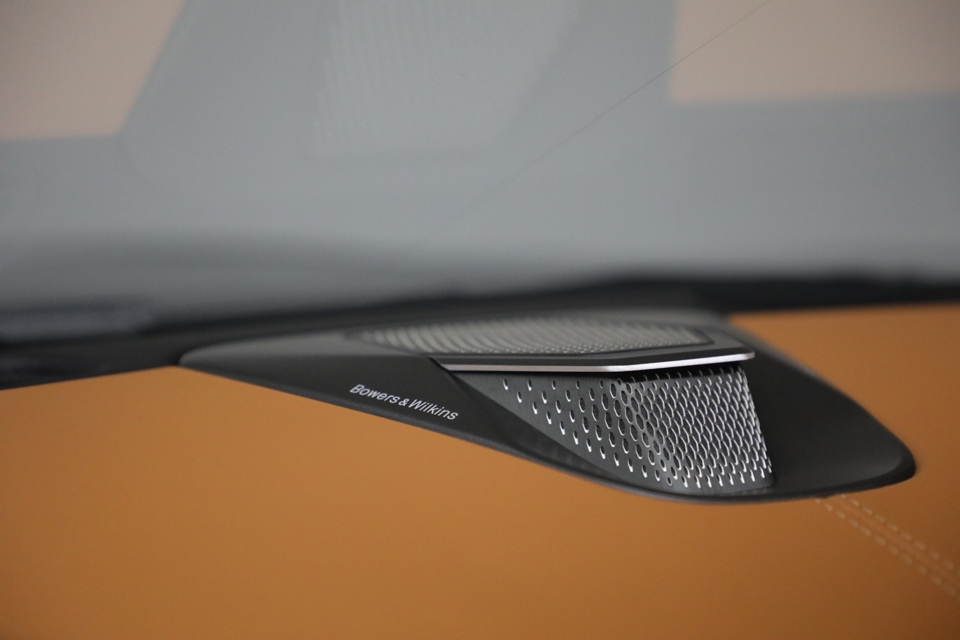 New-2026-Aston-Martin-Vantage-Roadster